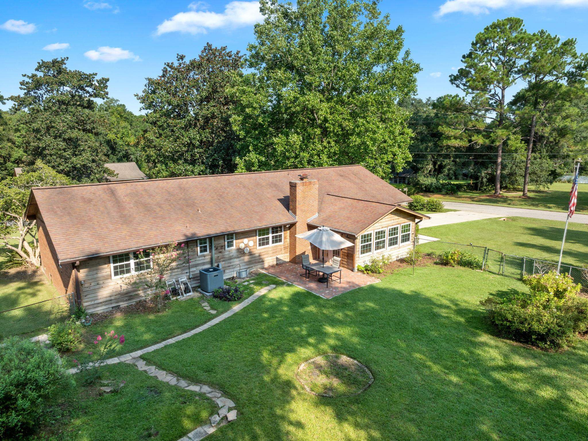 4905 Vernon Road