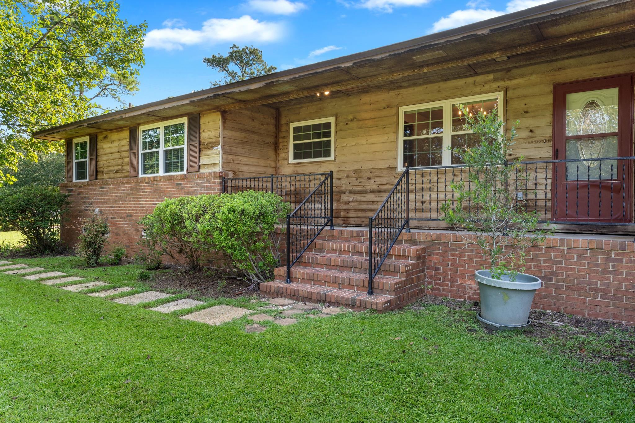 4905 Vernon Road