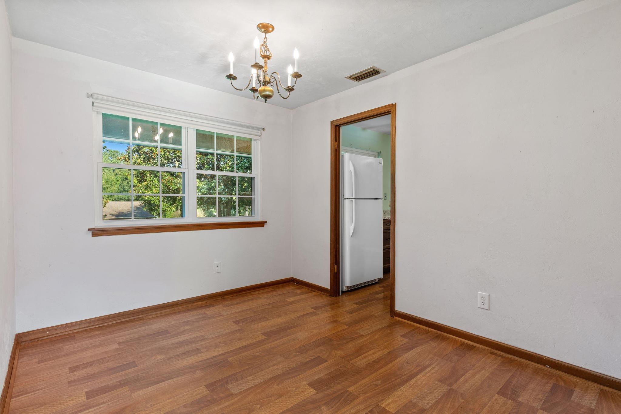 4905 Vernon Road