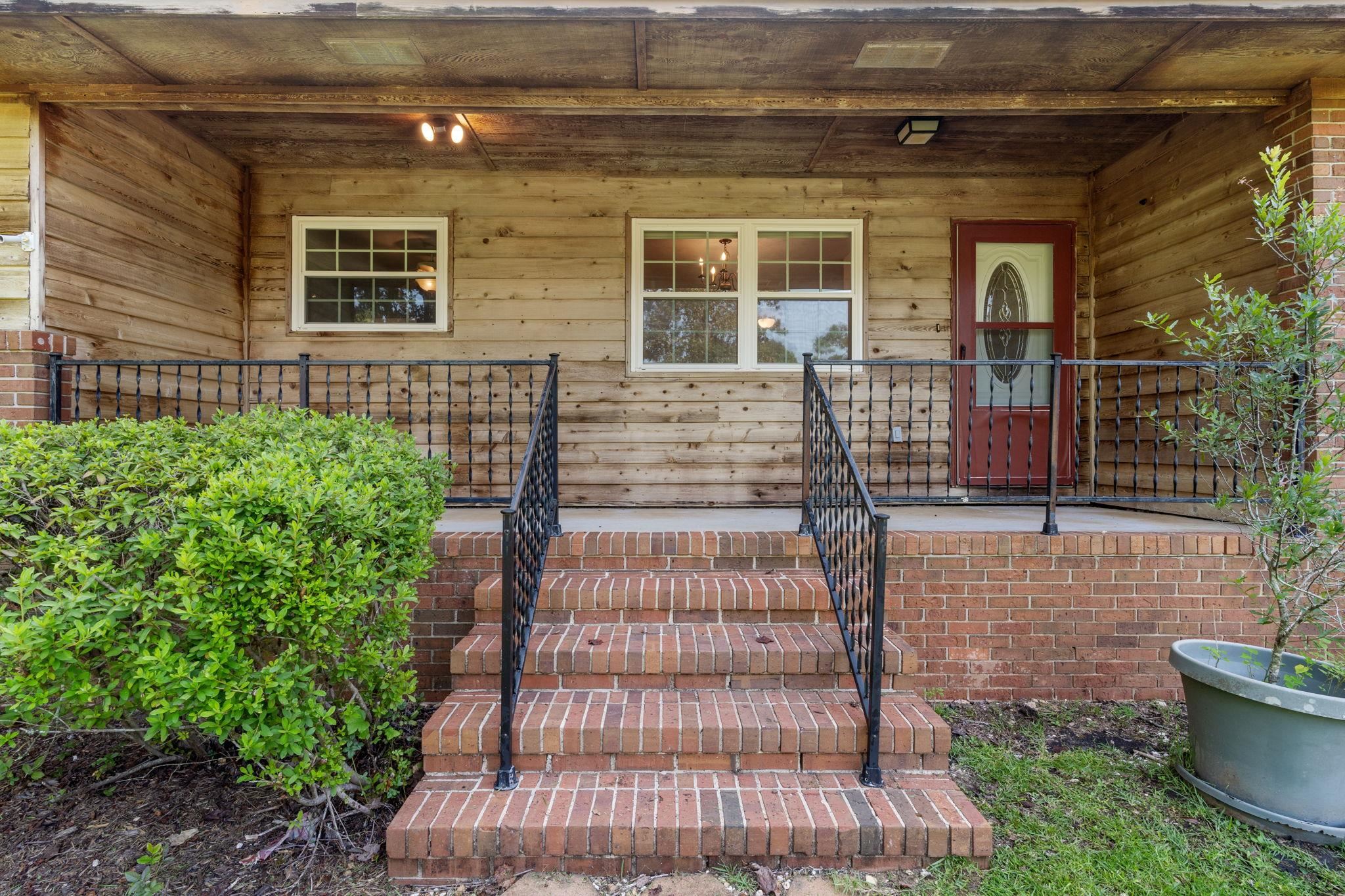 4905 Vernon Road