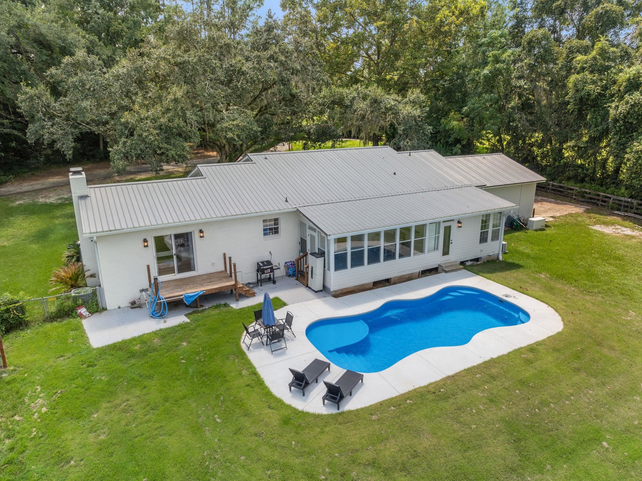 6464 Downhill Road