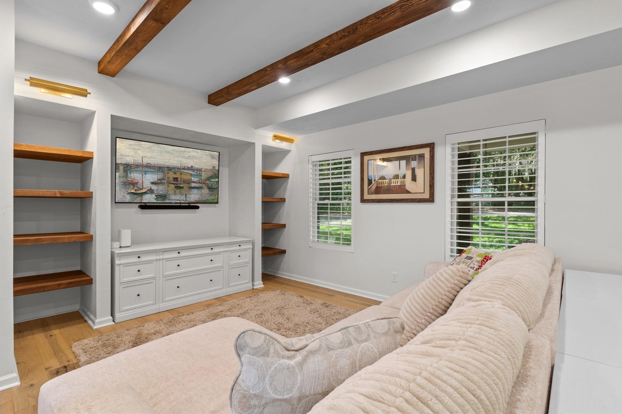 6464 Downhill Road