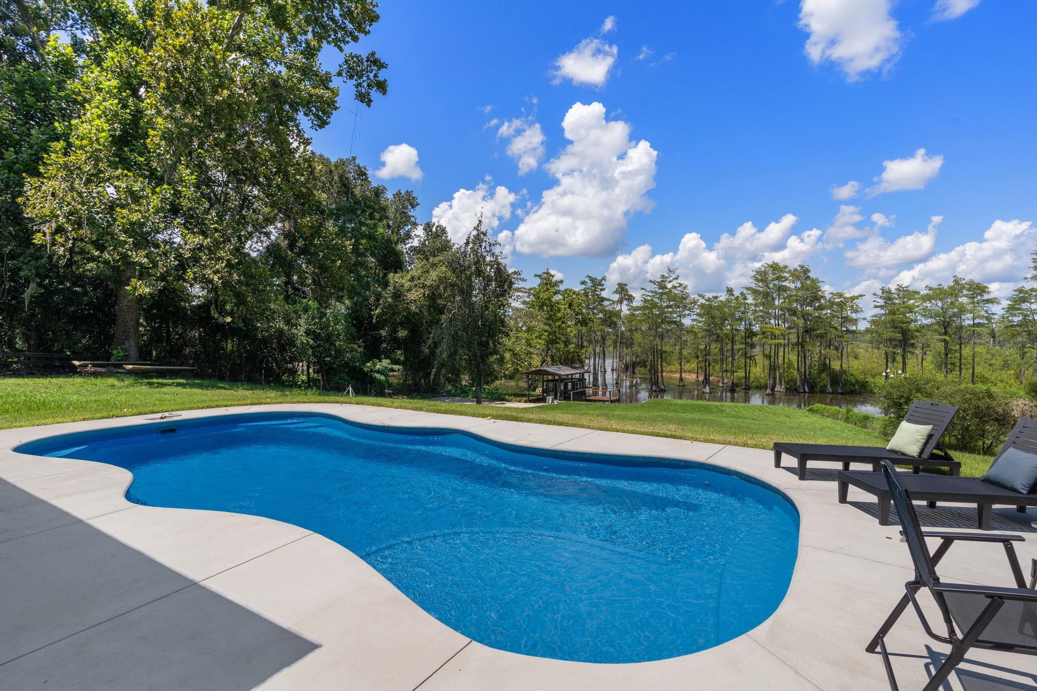6464 Downhill Road