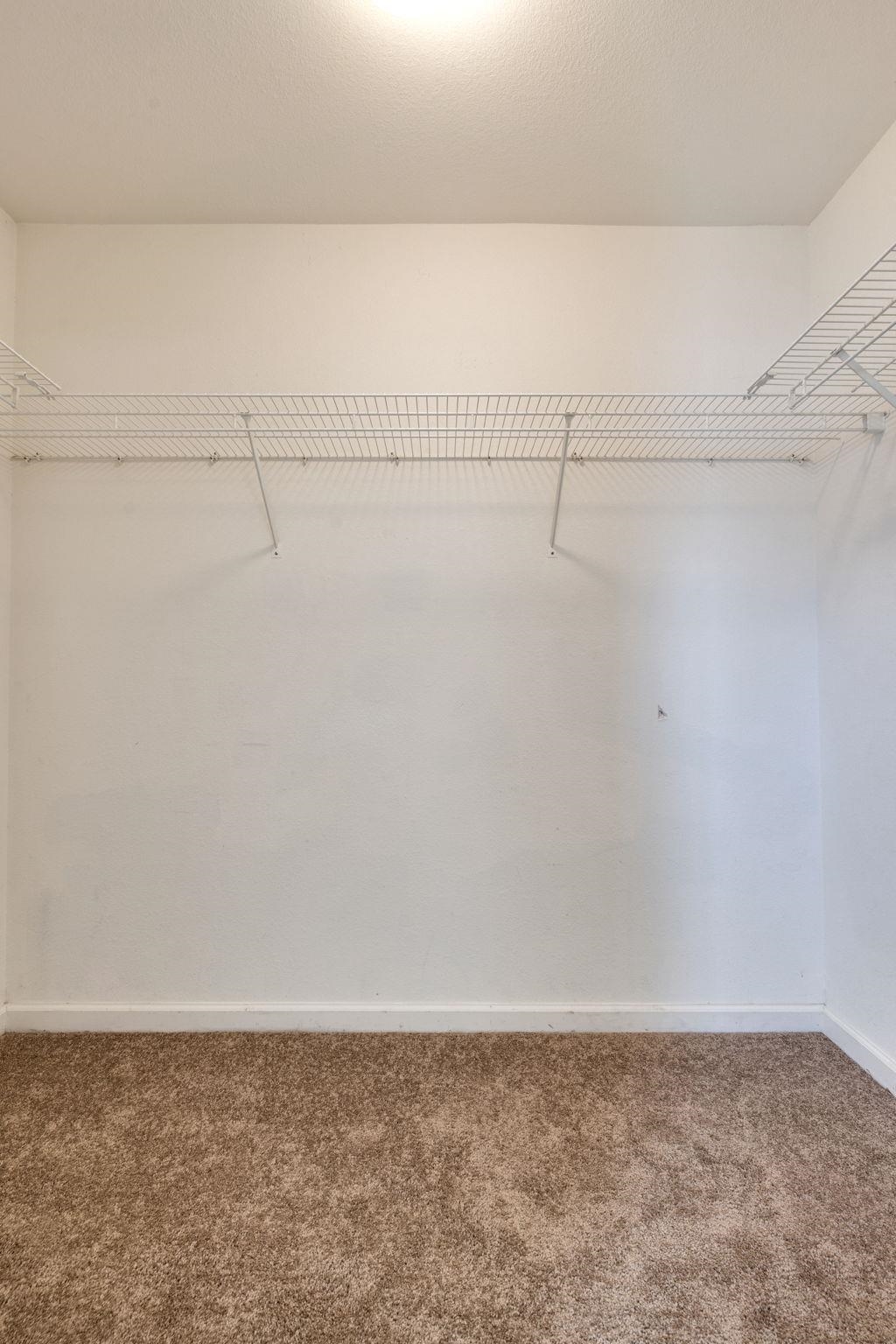 2738 W Tharpe Street Unit: 2306