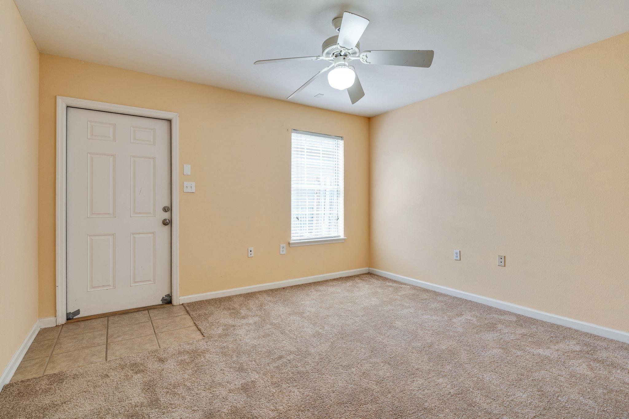 2738 W Tharpe Street Unit: 2306