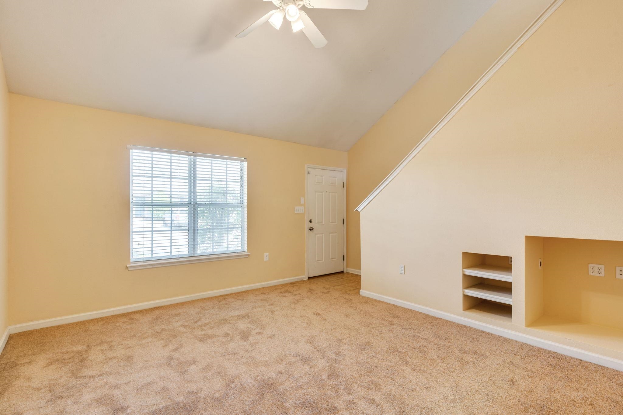 2738 W Tharpe Street Unit: 2306