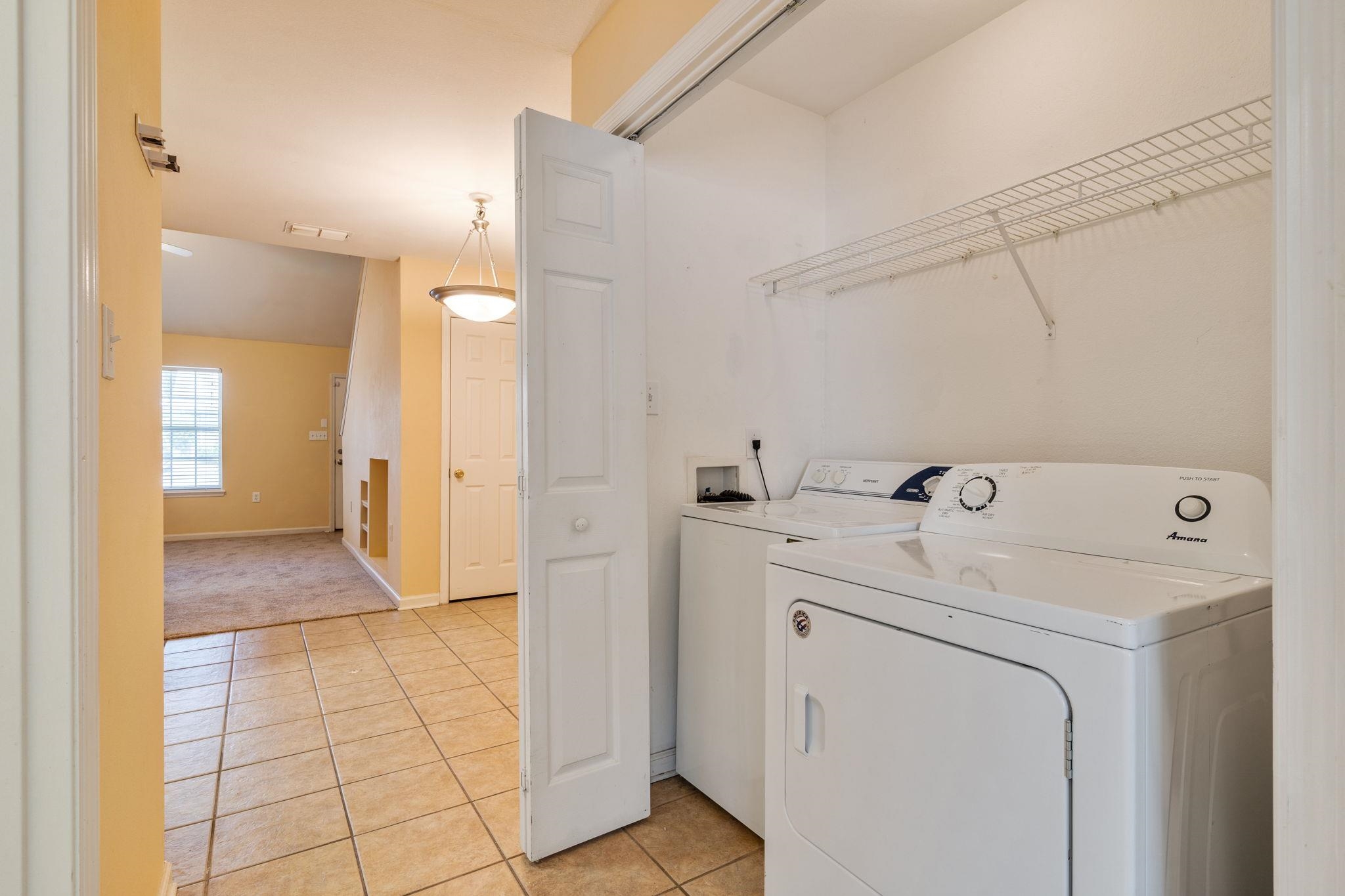 2738 W Tharpe Street Unit: 2306