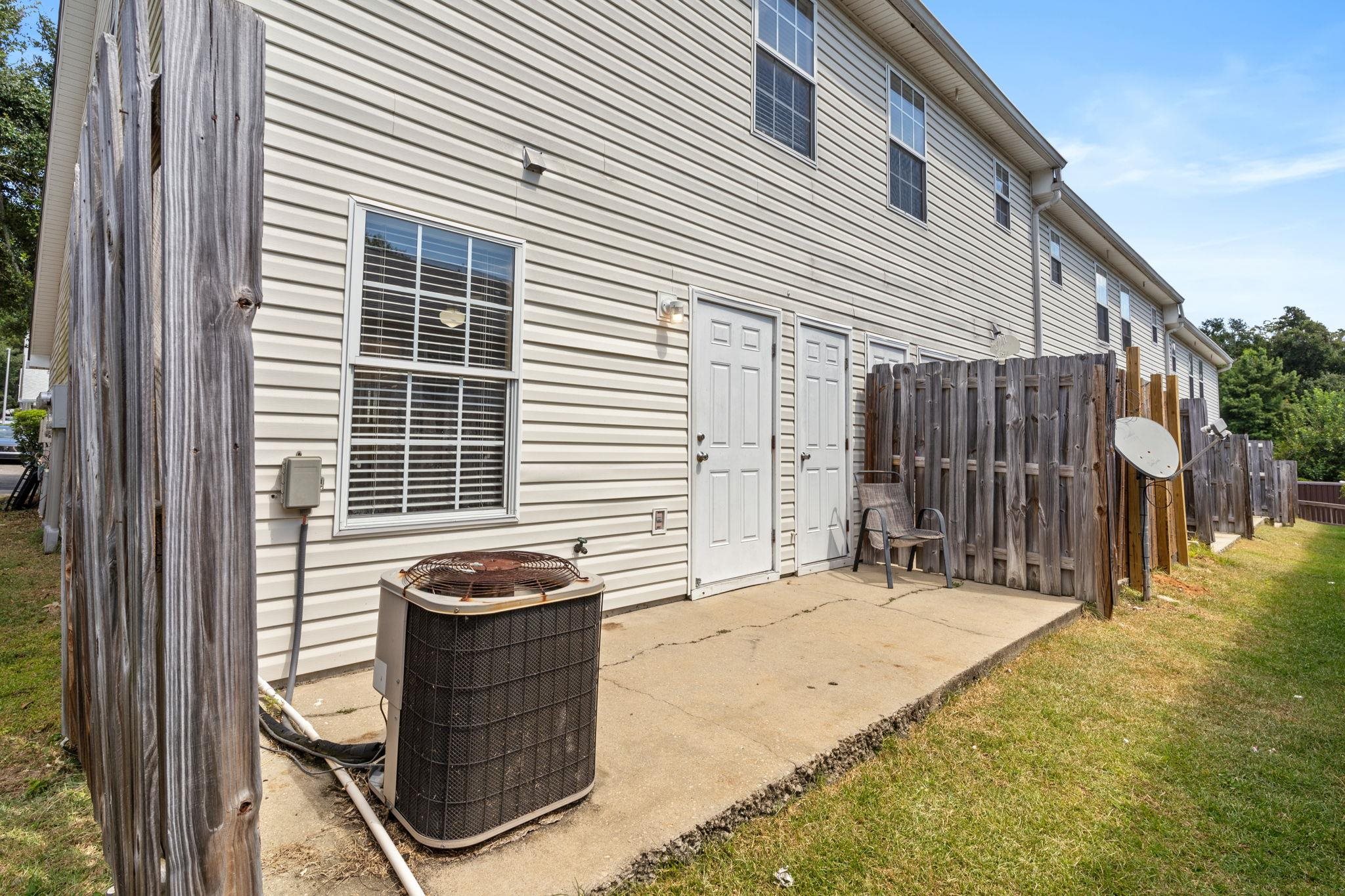 2738 W Tharpe Street Unit: 2306