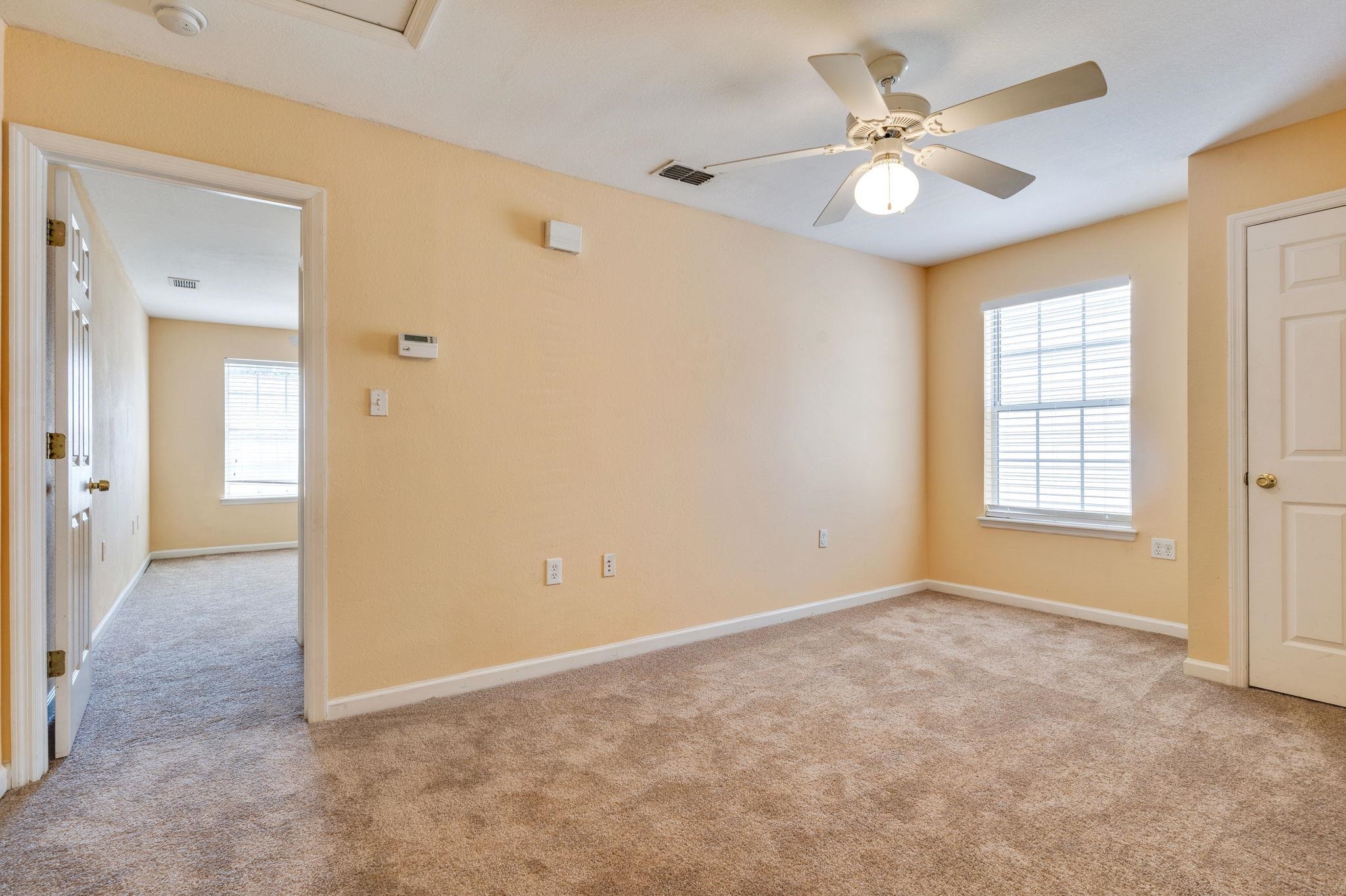 2738 W Tharpe Street Unit: 2306