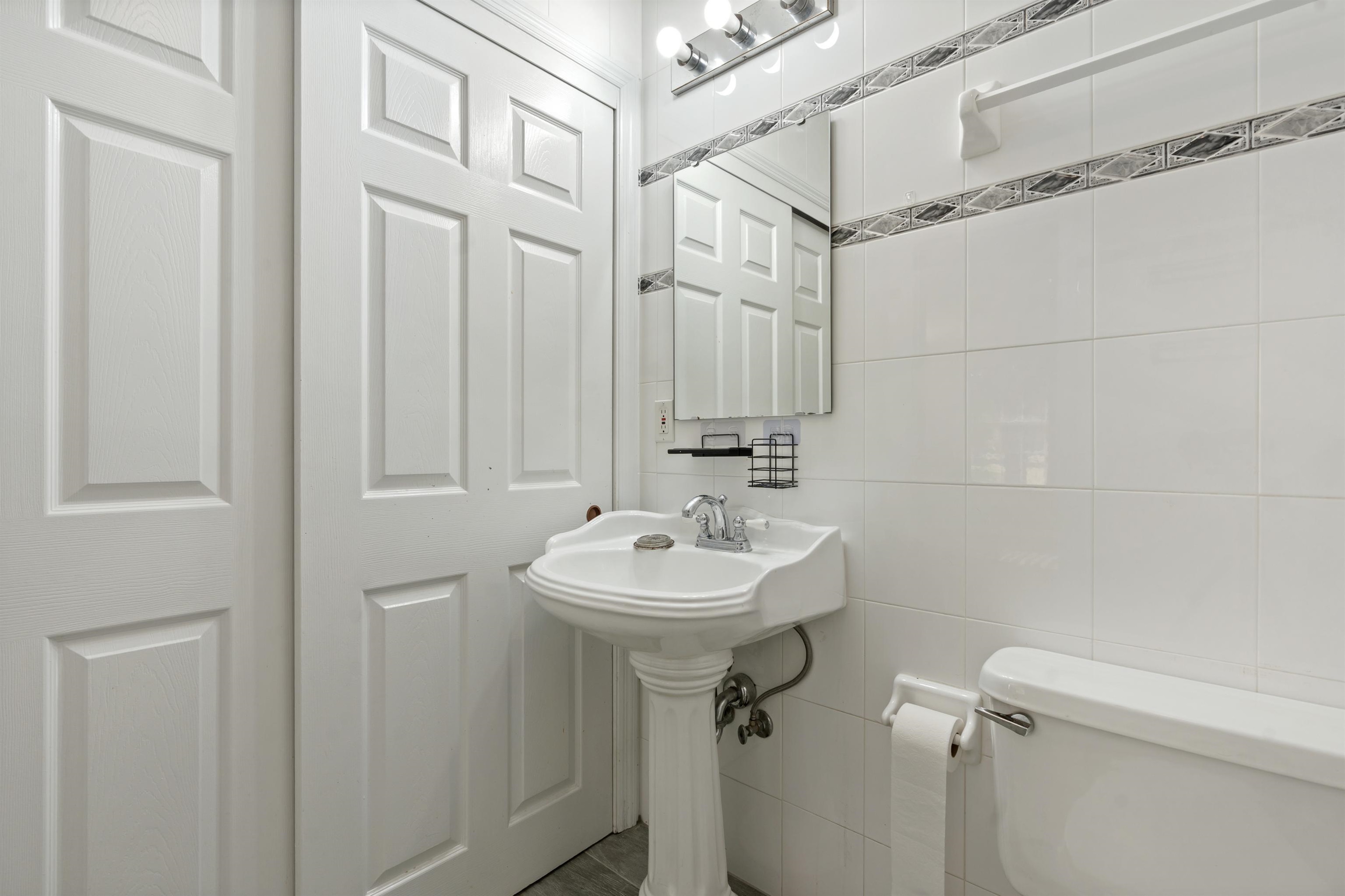 1062 Bloxham Cutoff Road