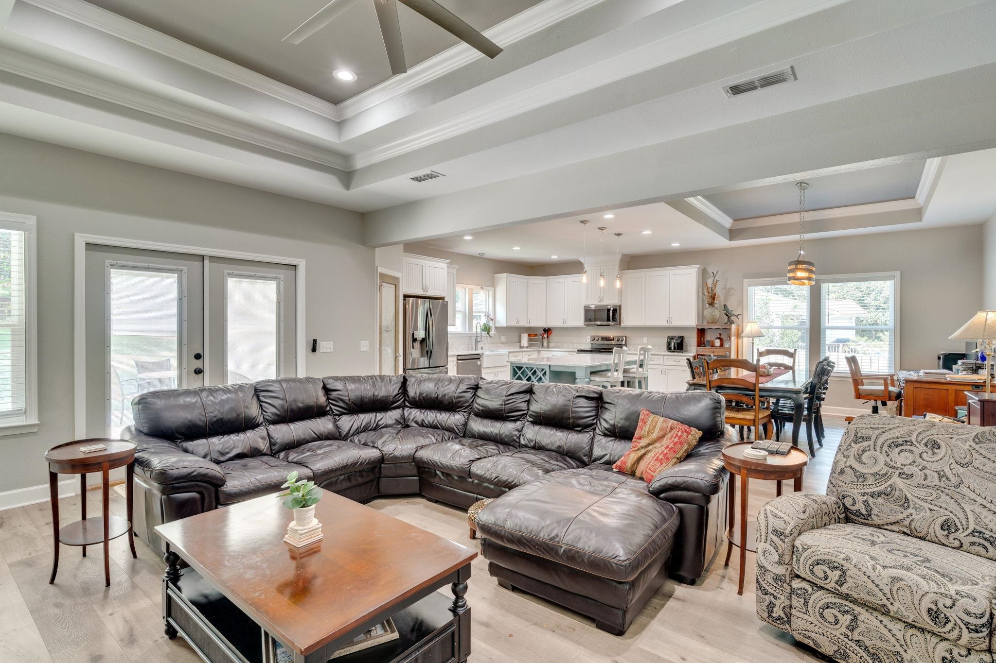 7804 Thornhill Lane