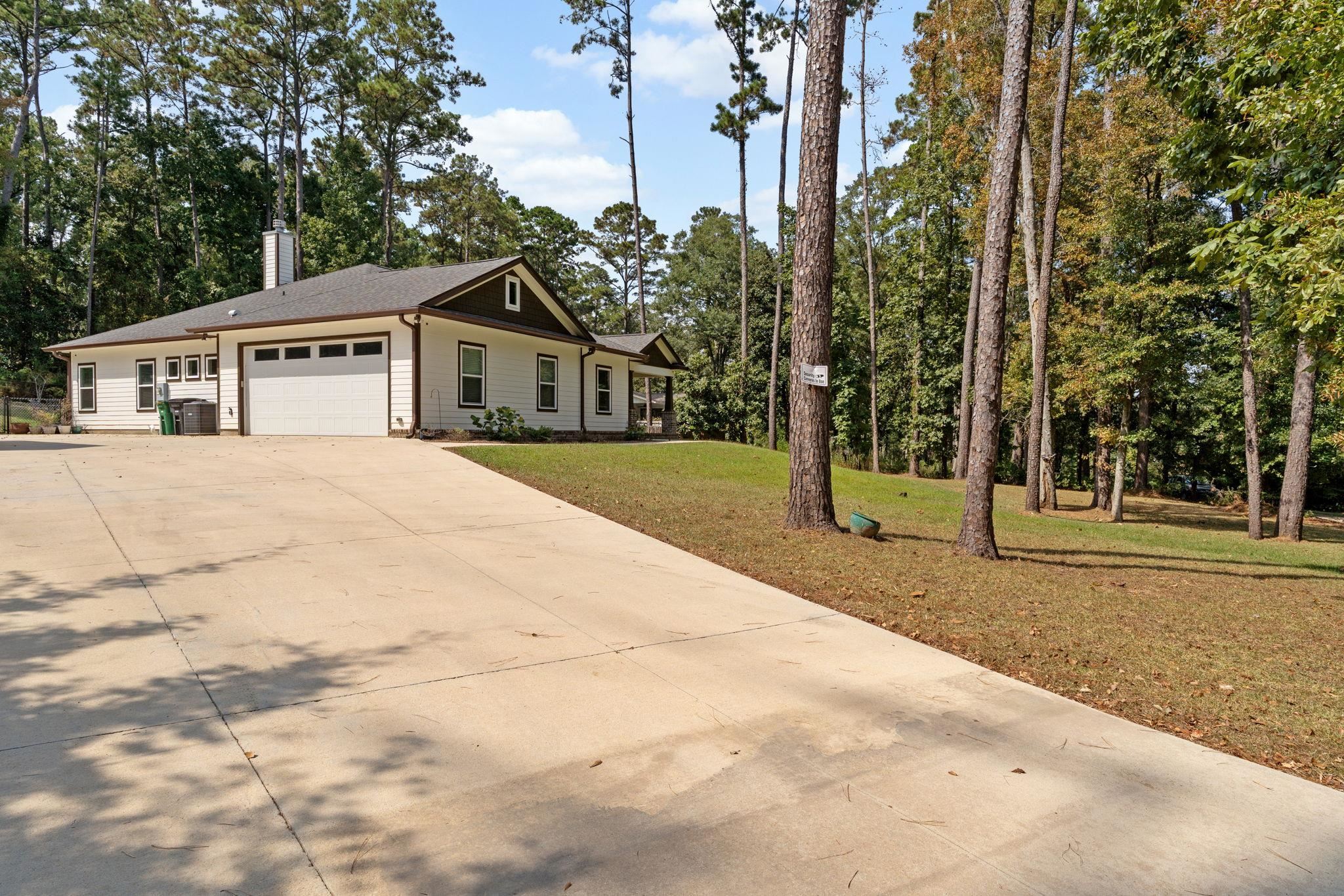 7804 Thornhill Lane