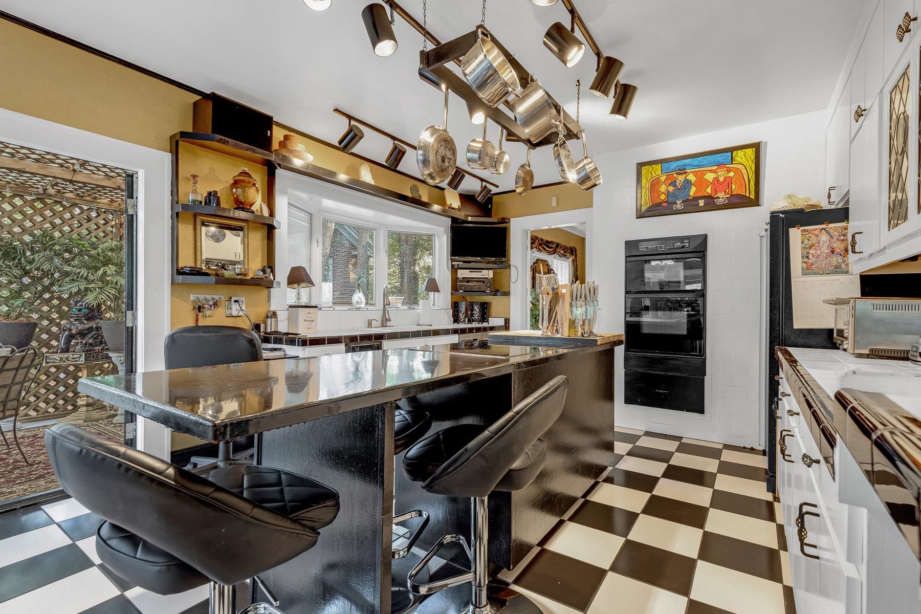 416 E Georgia Street