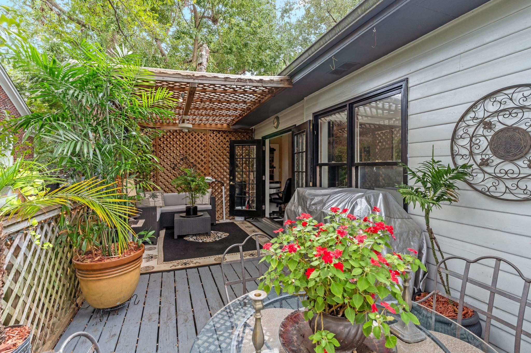 416 E Georgia Street