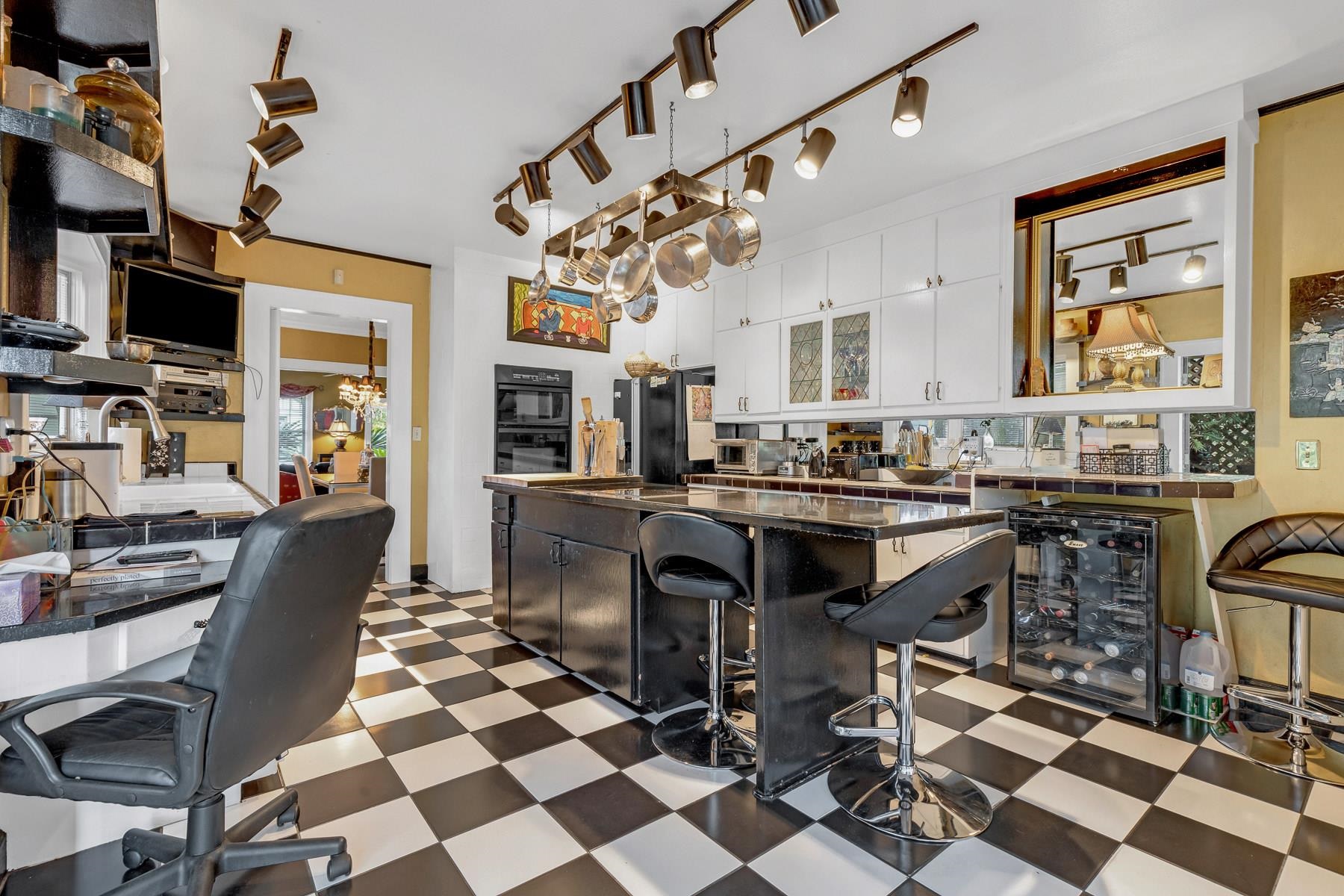 416 E Georgia Street