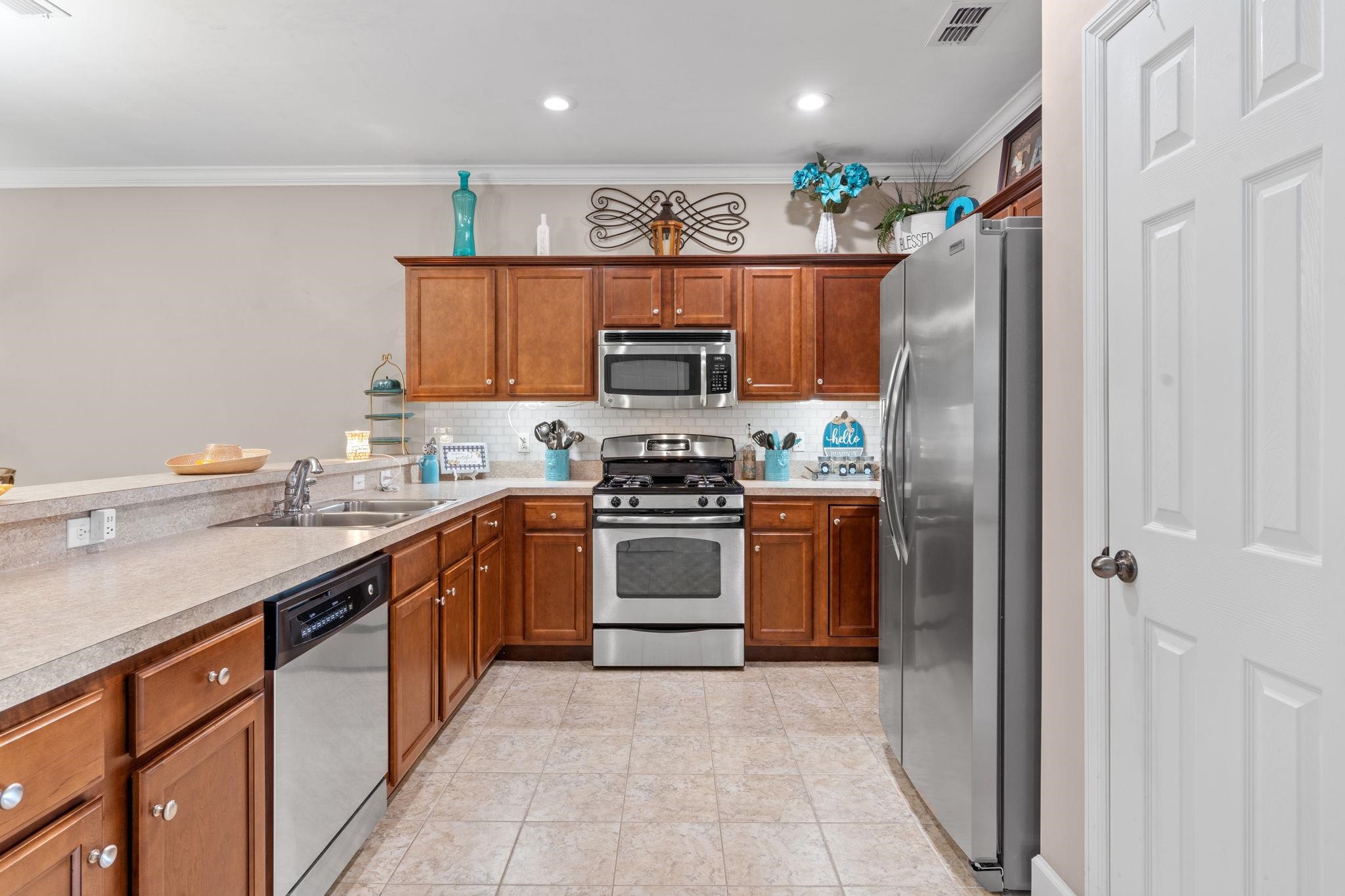 2888 Hampton Meadow Drive