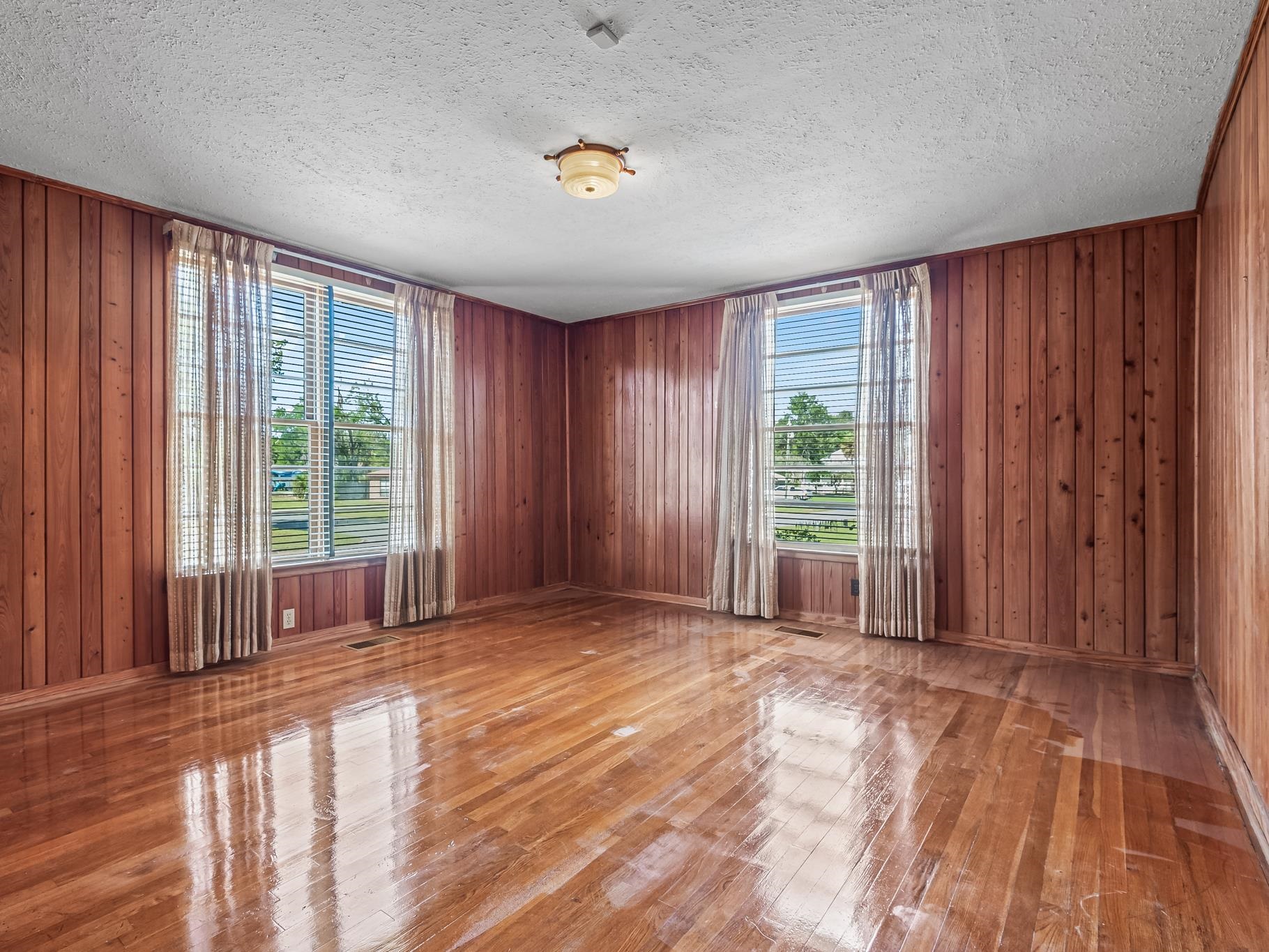 415 W Main Street