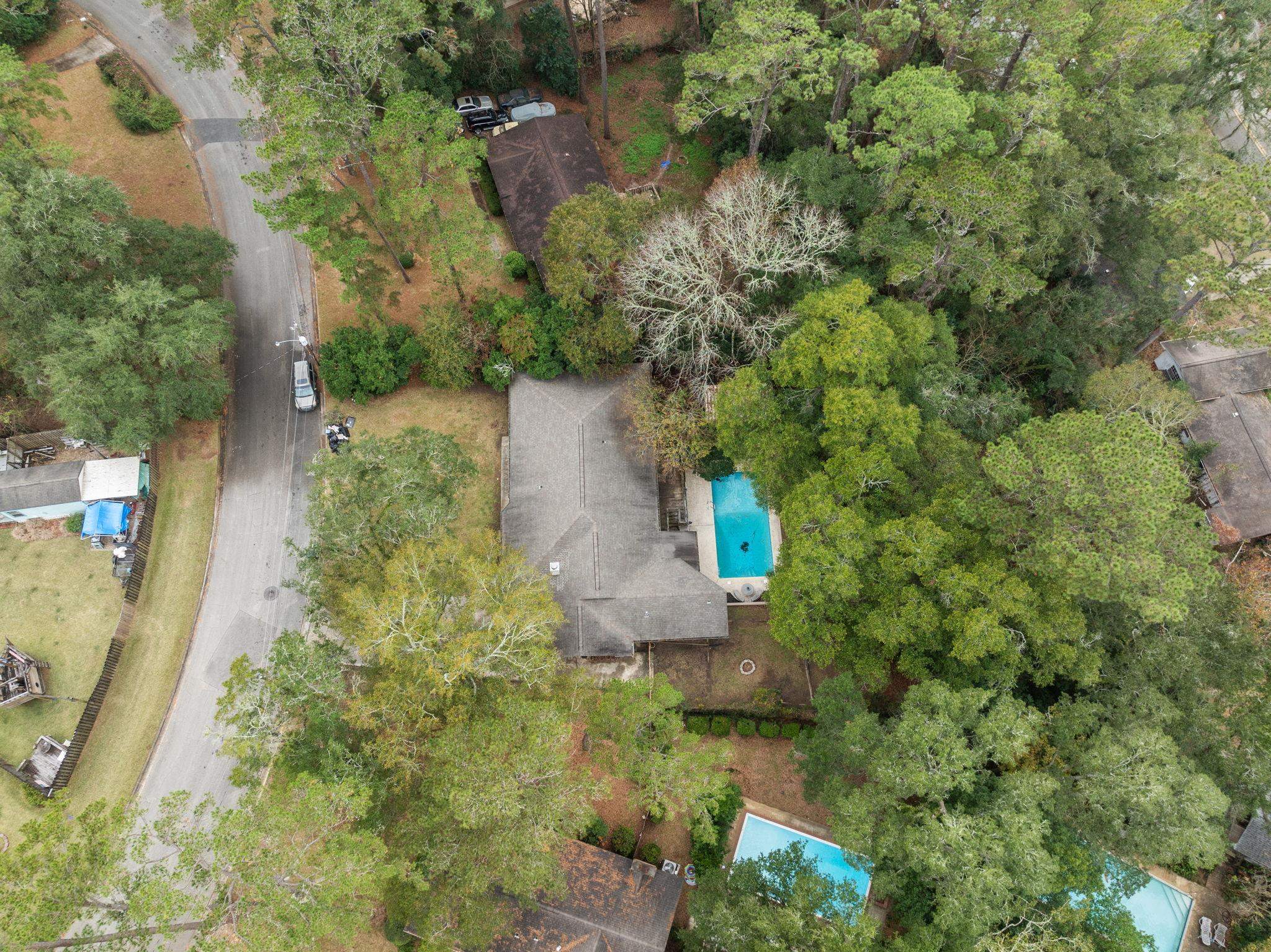 1912 W NELSON Circle