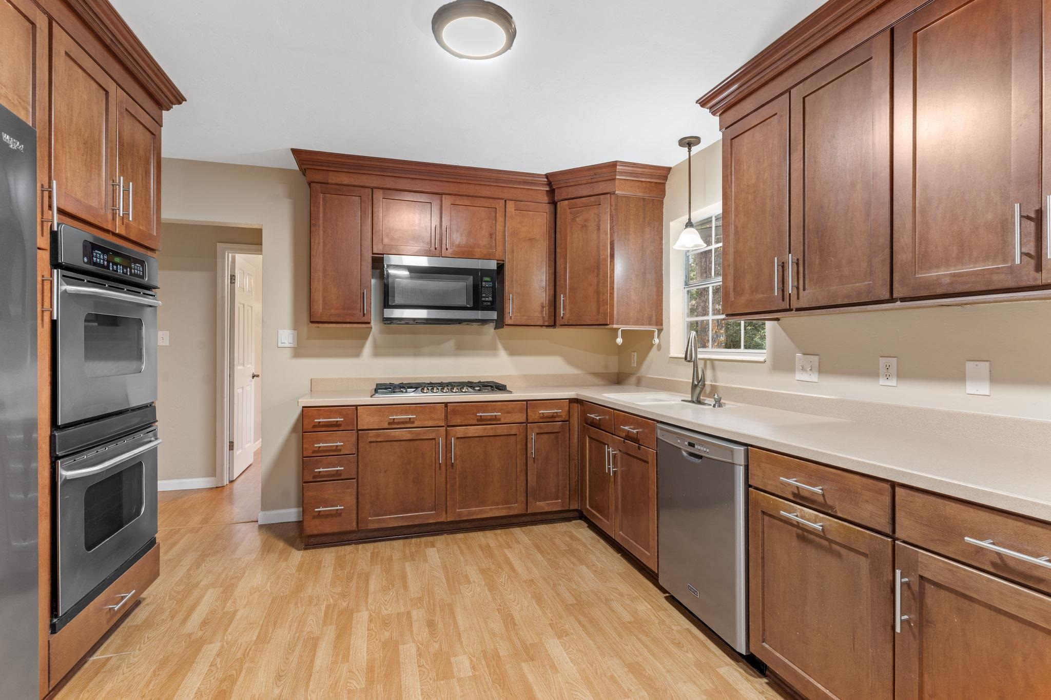 1912 W NELSON Circle