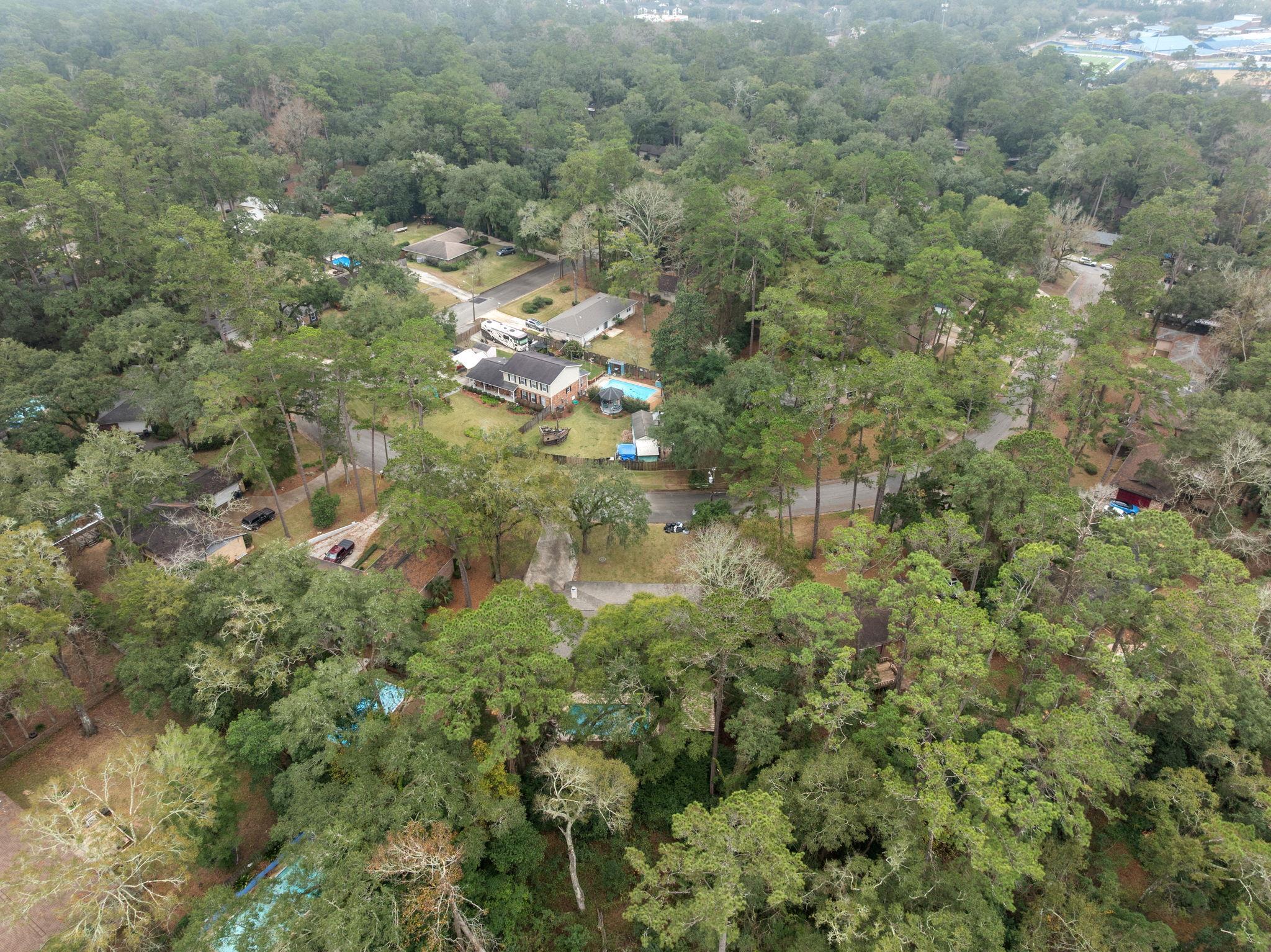 1912 W NELSON Circle