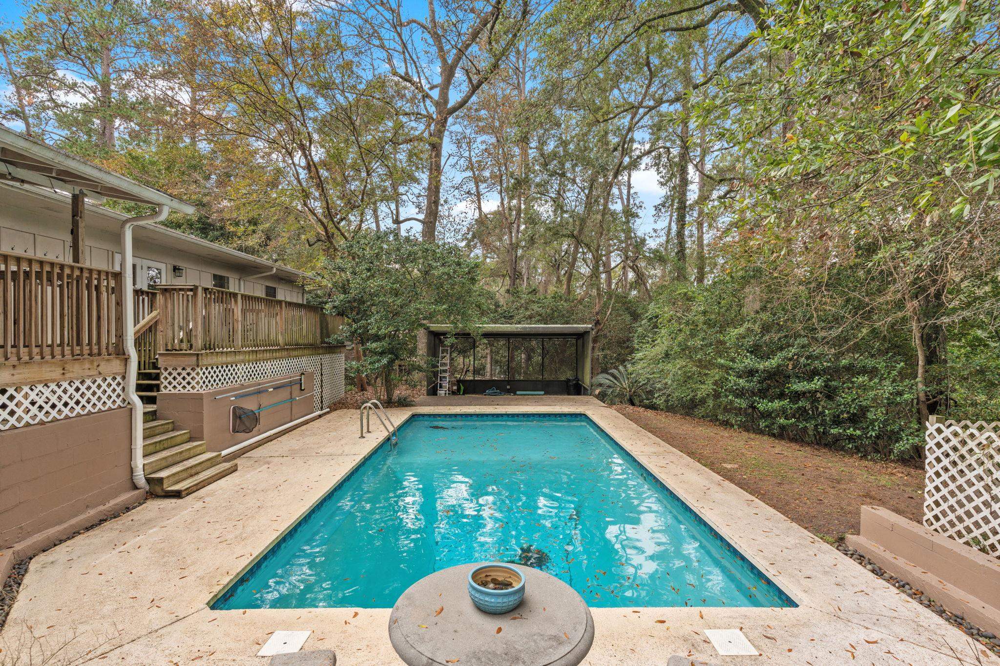 1912 W NELSON Circle