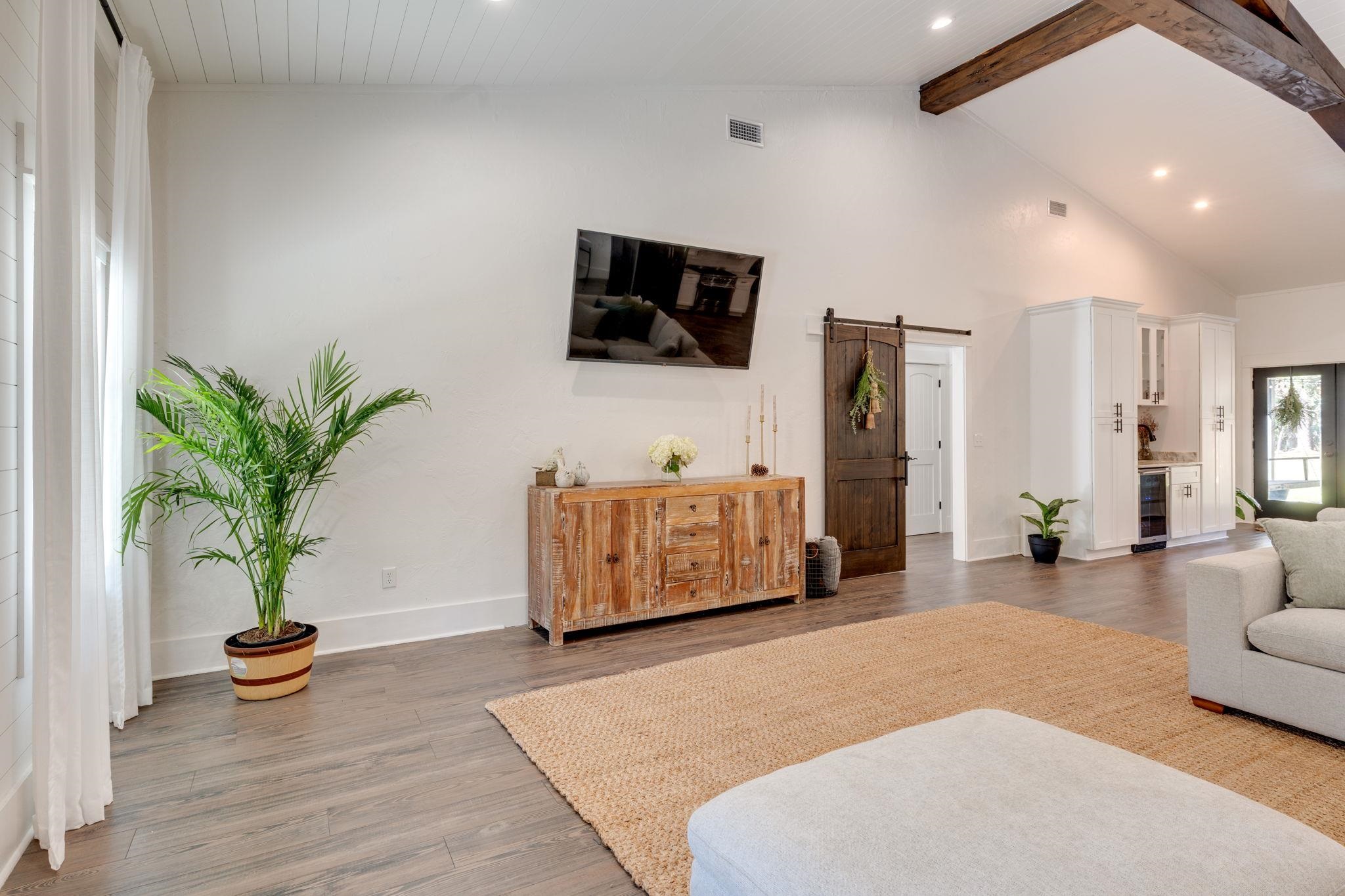 154 PANTON LESLIE Lane