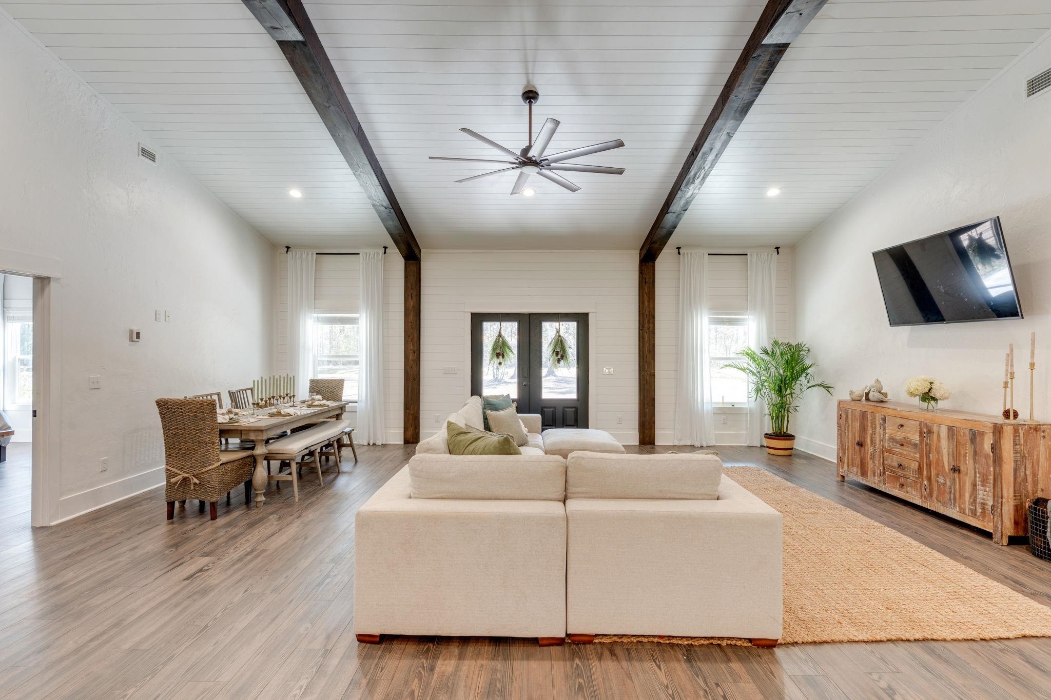 154 PANTON LESLIE Lane