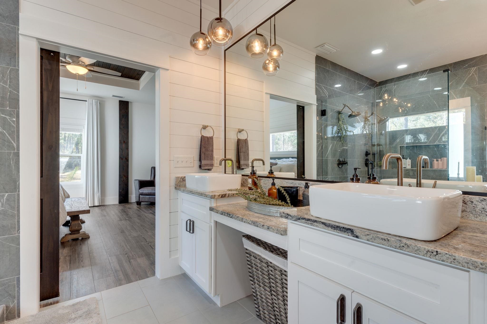 154 PANTON LESLIE Lane