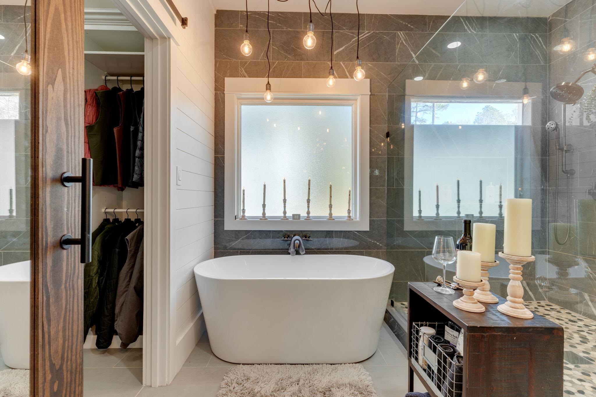 154 PANTON LESLIE Lane