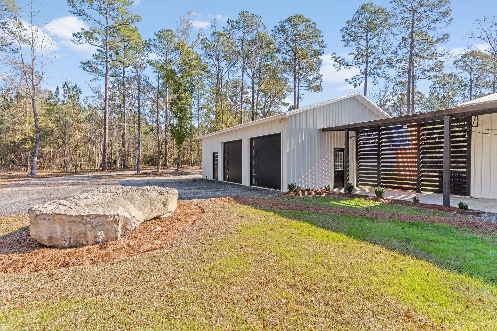 154 PANTON LESLIE Lane