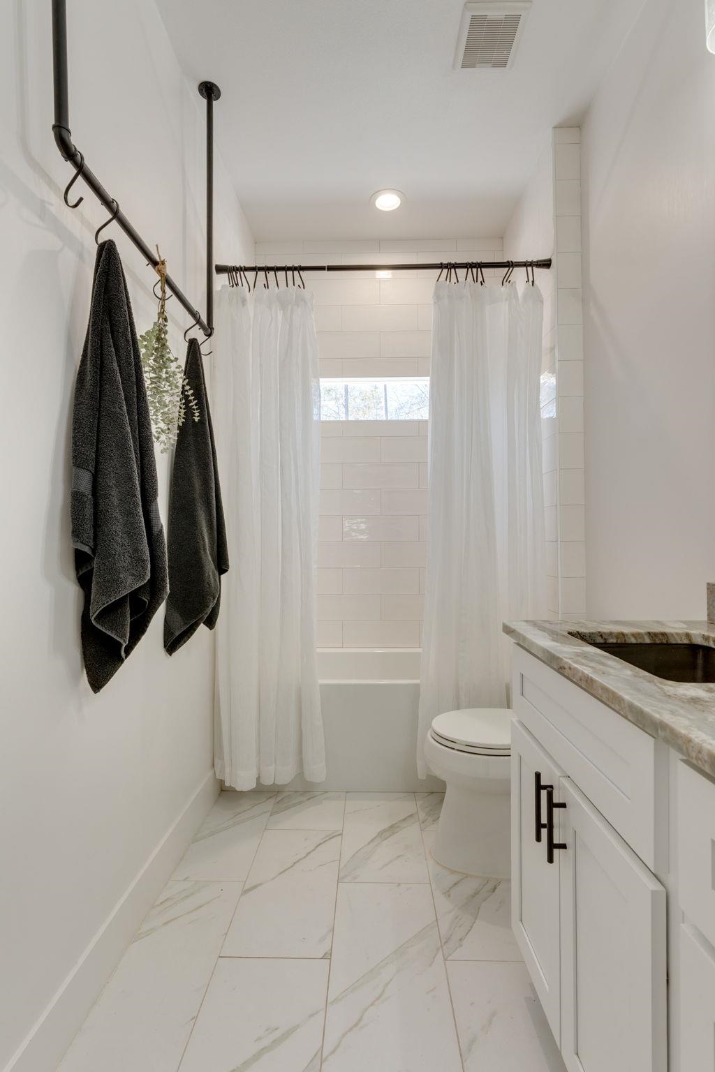 154 PANTON LESLIE Lane