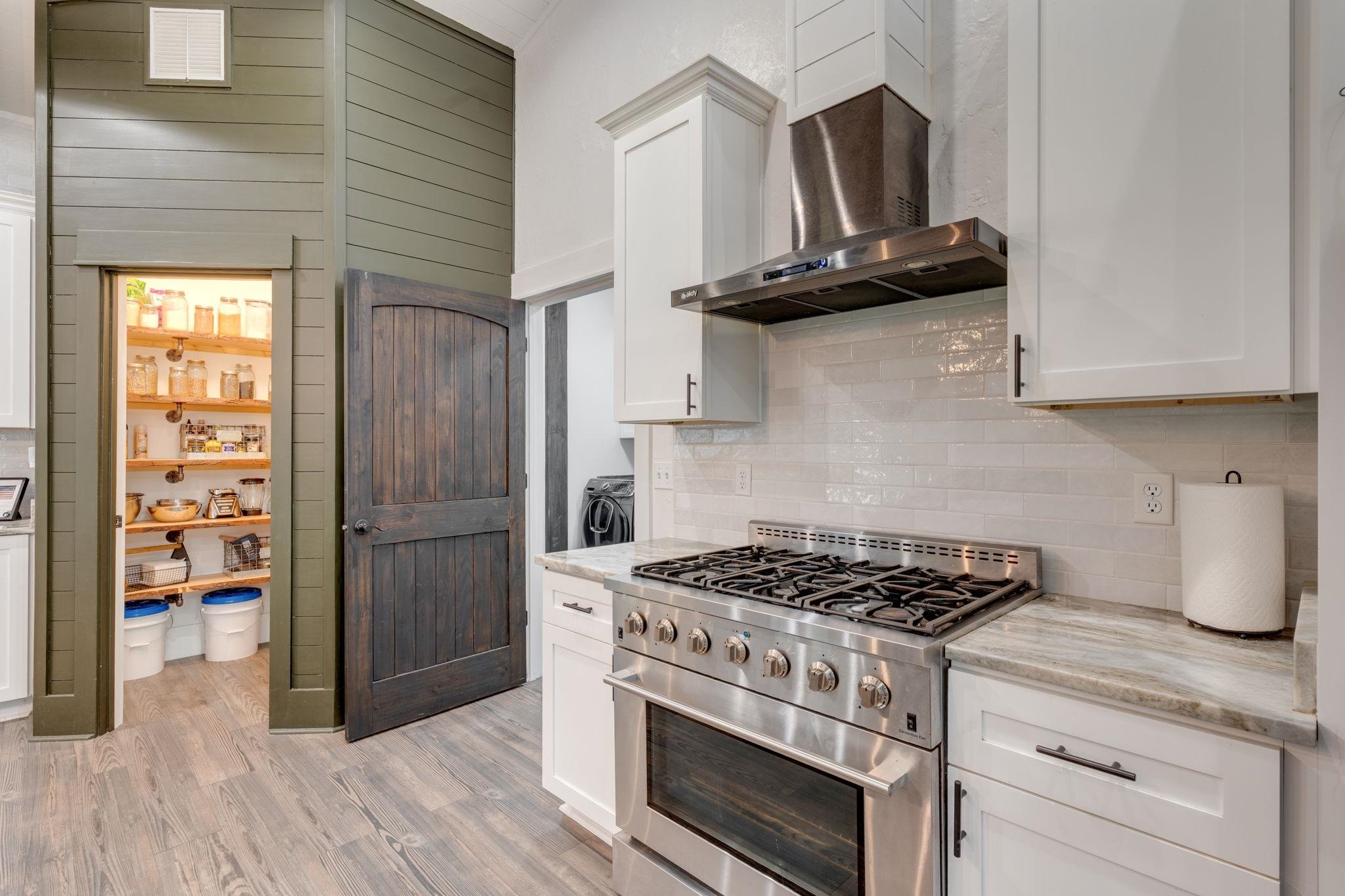 154 PANTON LESLIE Lane