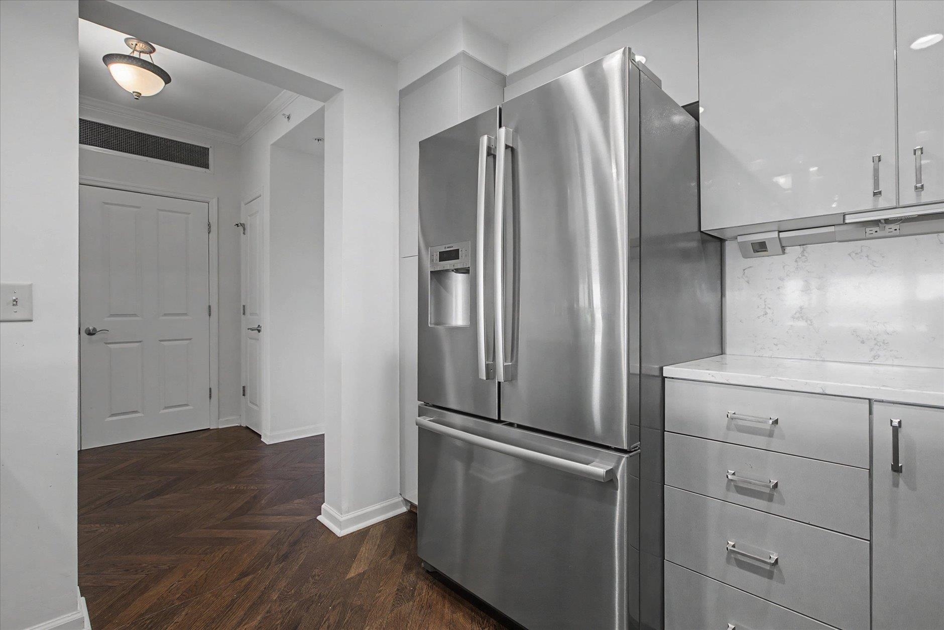 121 N Monroe St Unit 1206 East