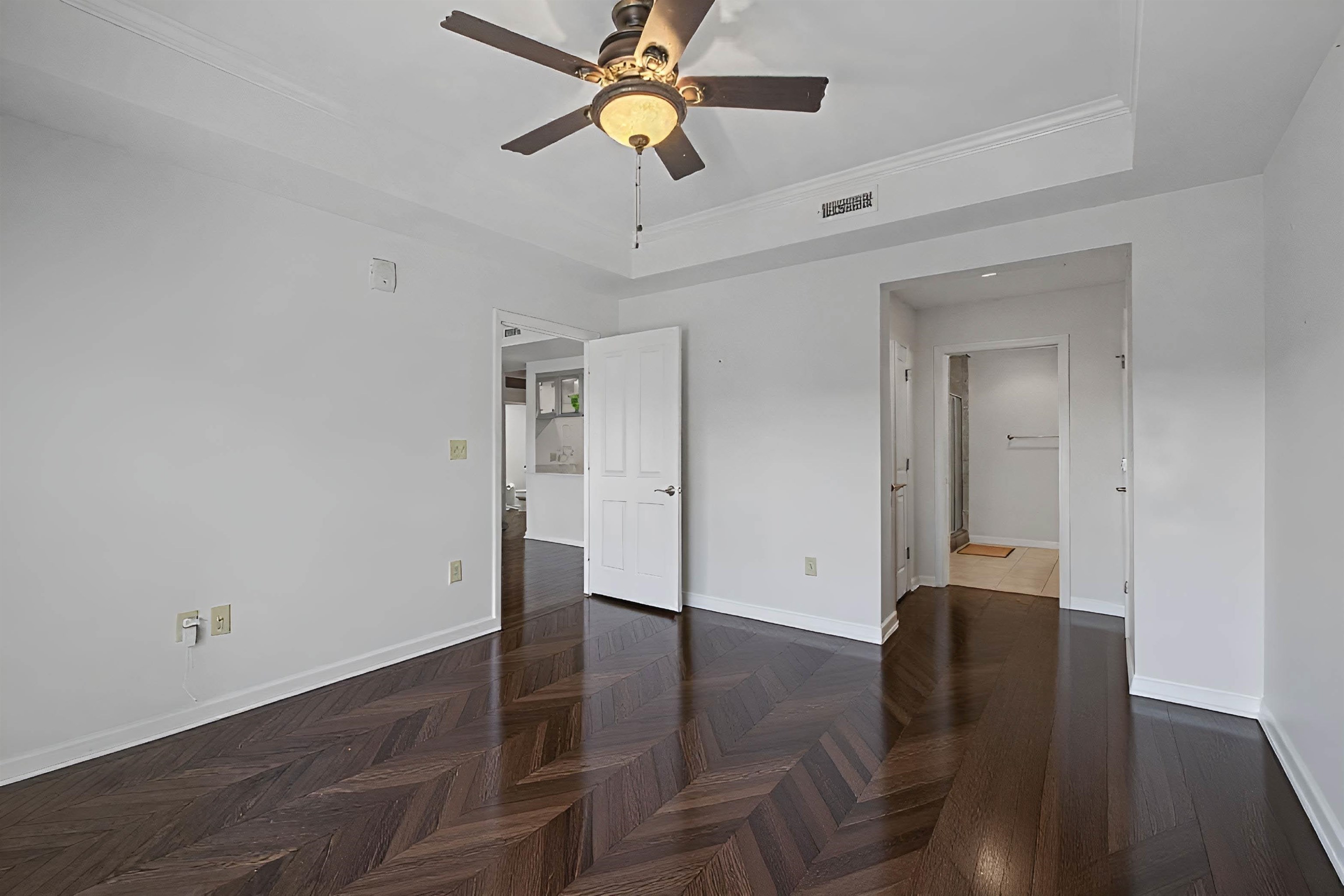 121 N Monroe St Unit 1206 East