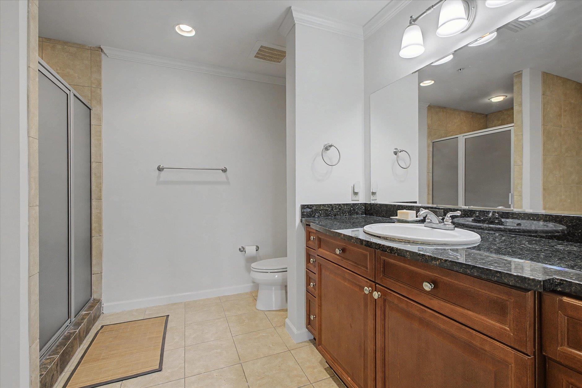 121 N Monroe St Unit 1206 East