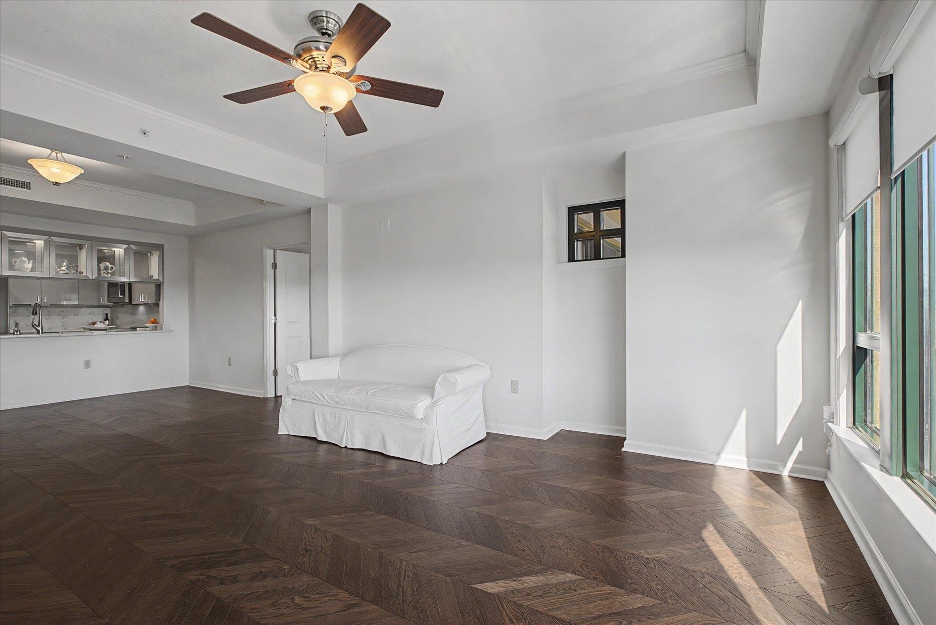 121 N Monroe St Unit 1206 East