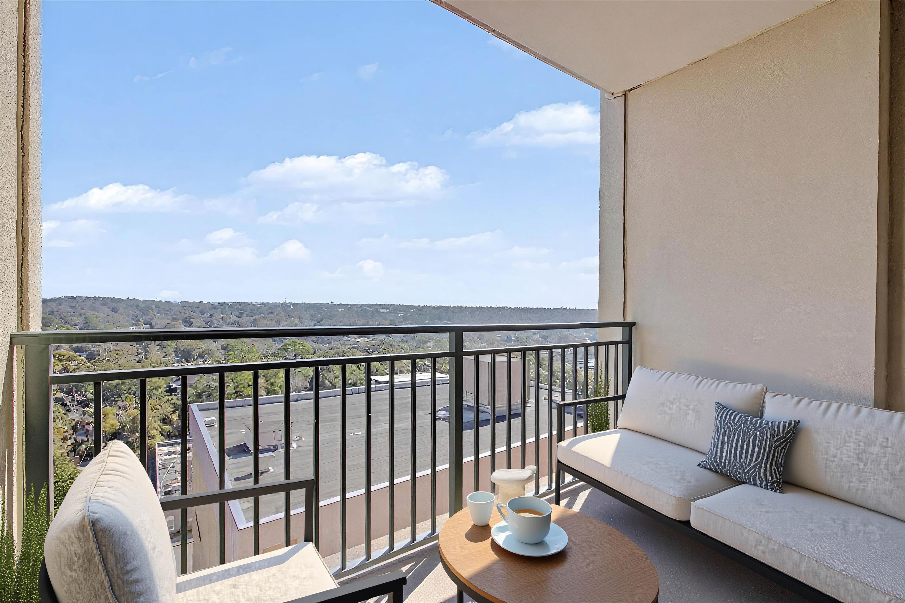 121 N Monroe St Unit 1206 East