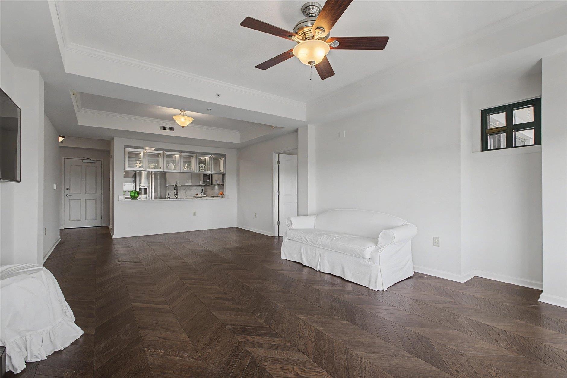 121 N Monroe St Unit 1206 East