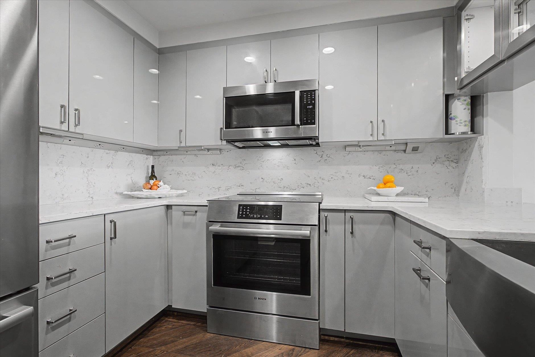 121 N Monroe St Unit 1206 East