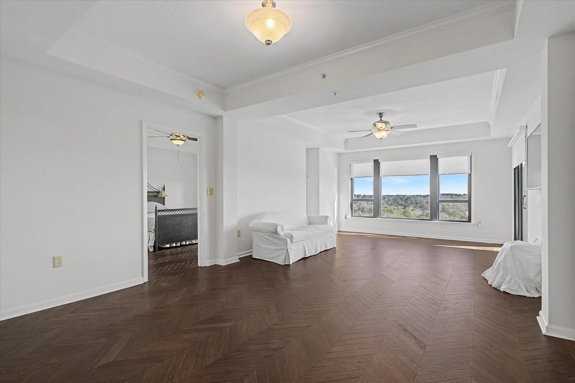 121 N Monroe St Unit 1206 East