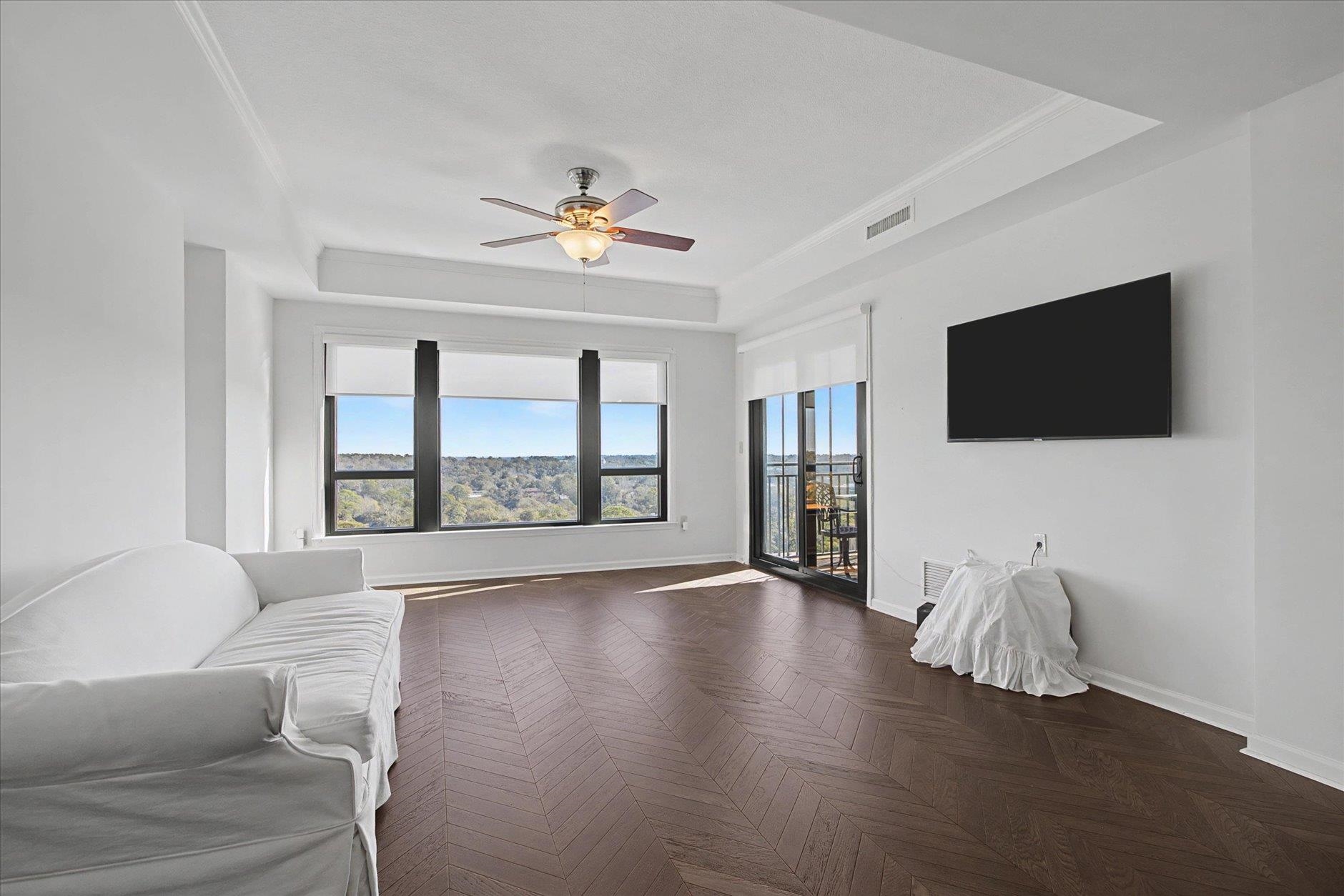 121 N Monroe St Unit 1206 East