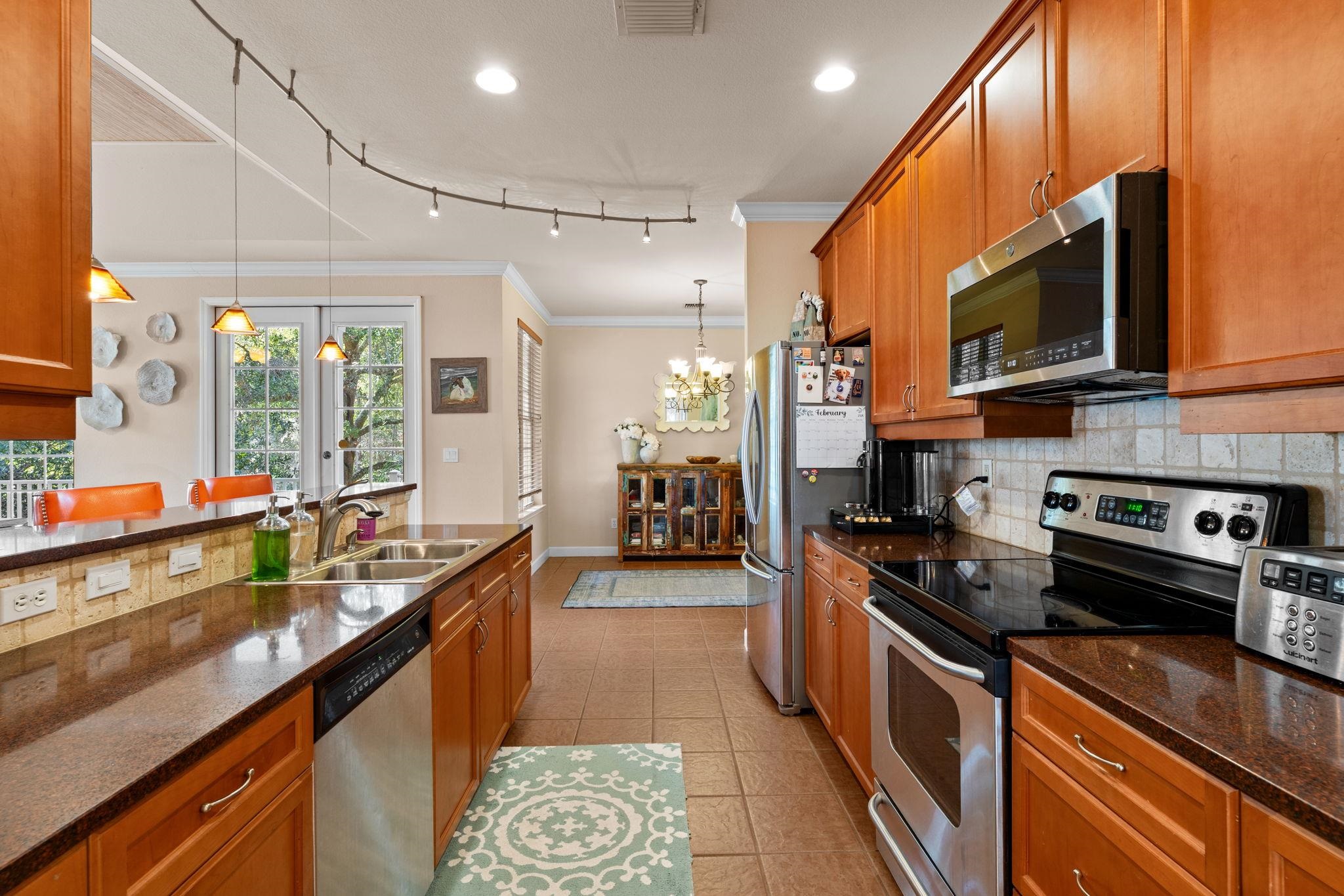 3255 SALINGER Way