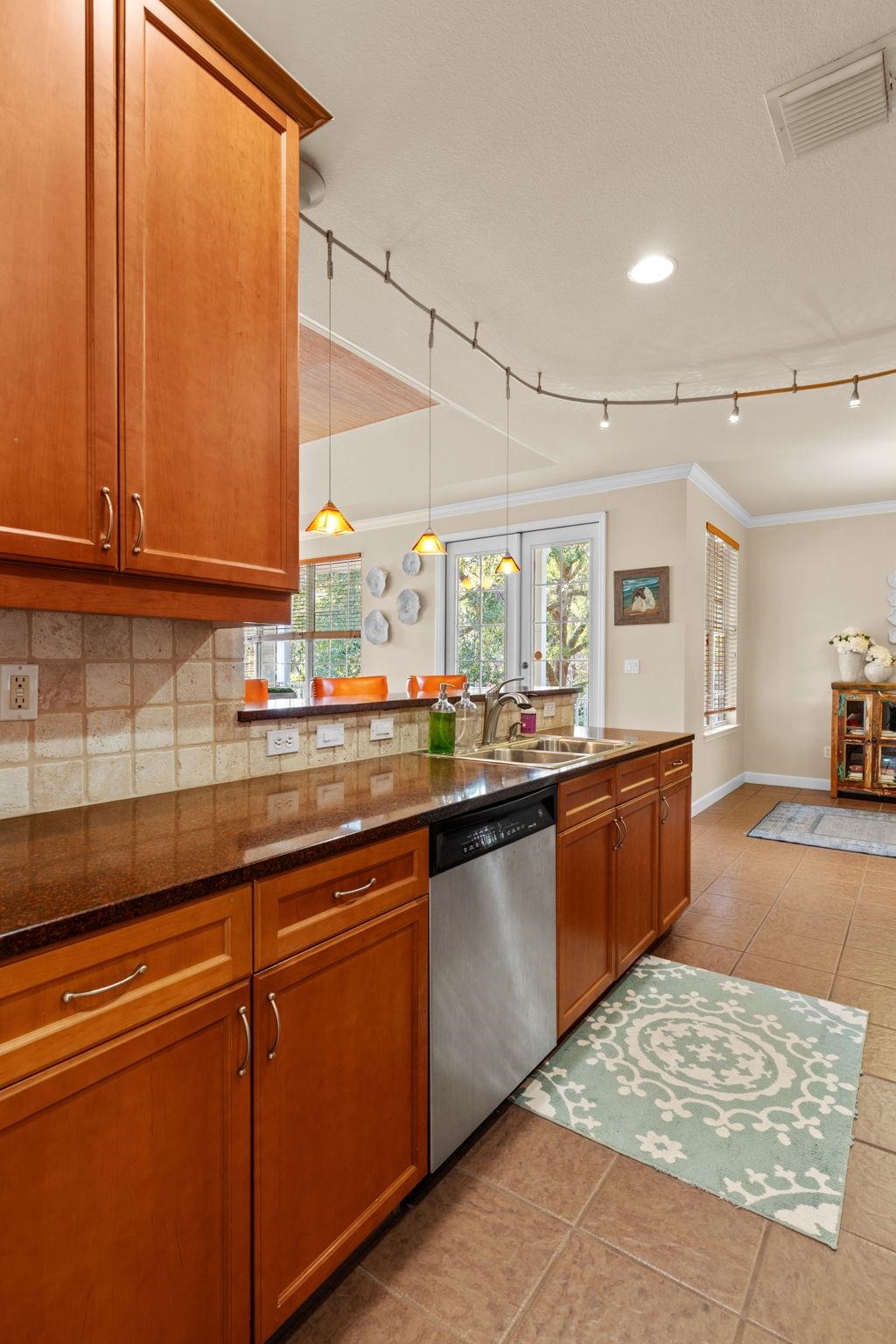 3255 SALINGER Way