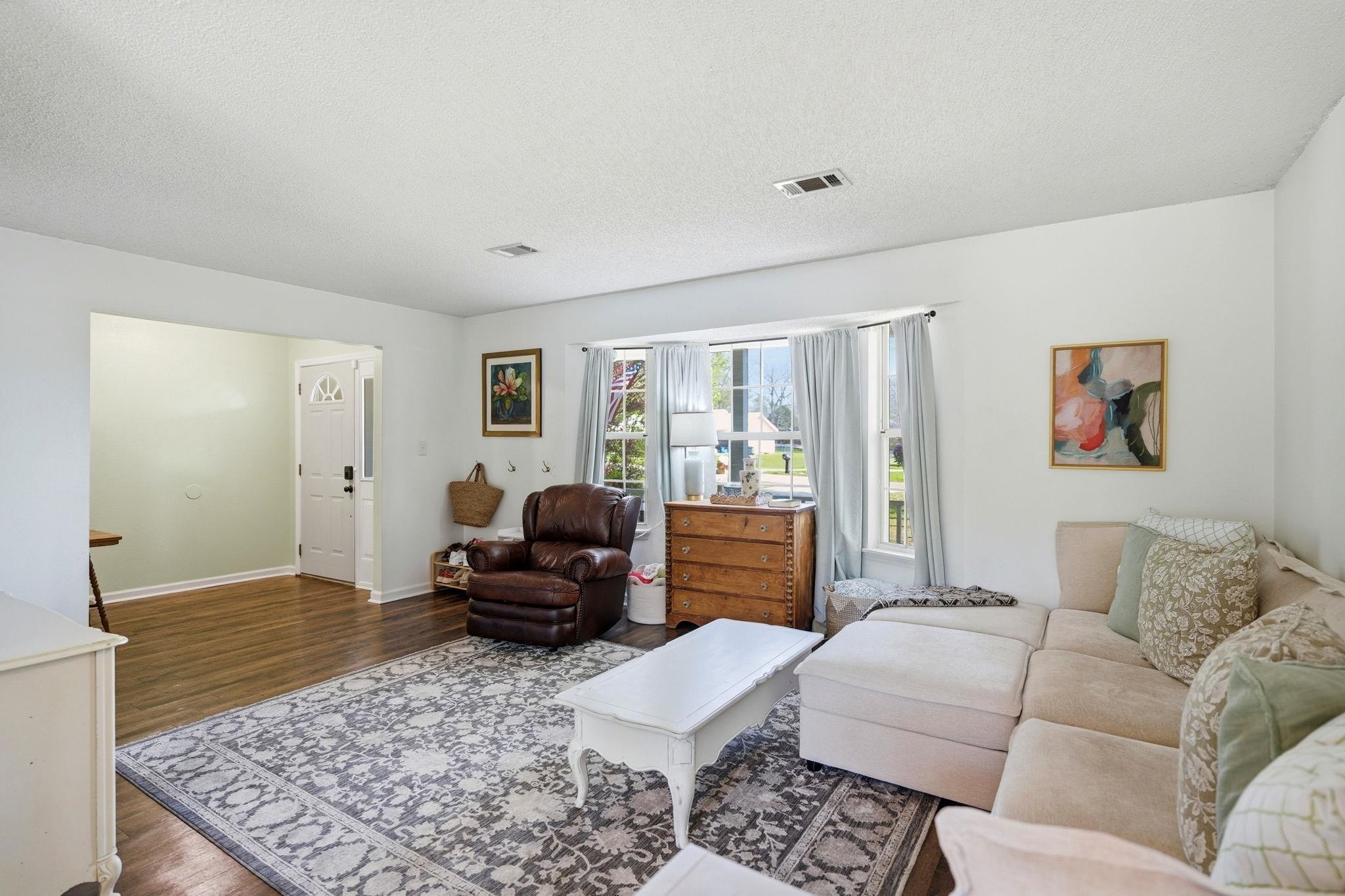 6704 Hill Gail Trail