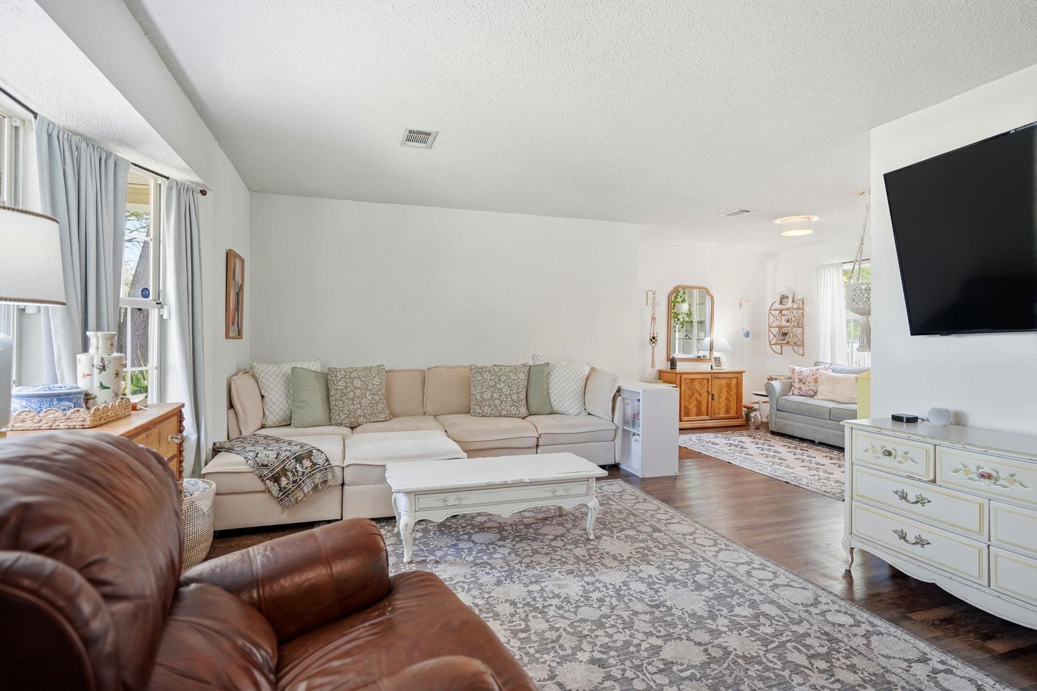 6704 Hill Gail Trail