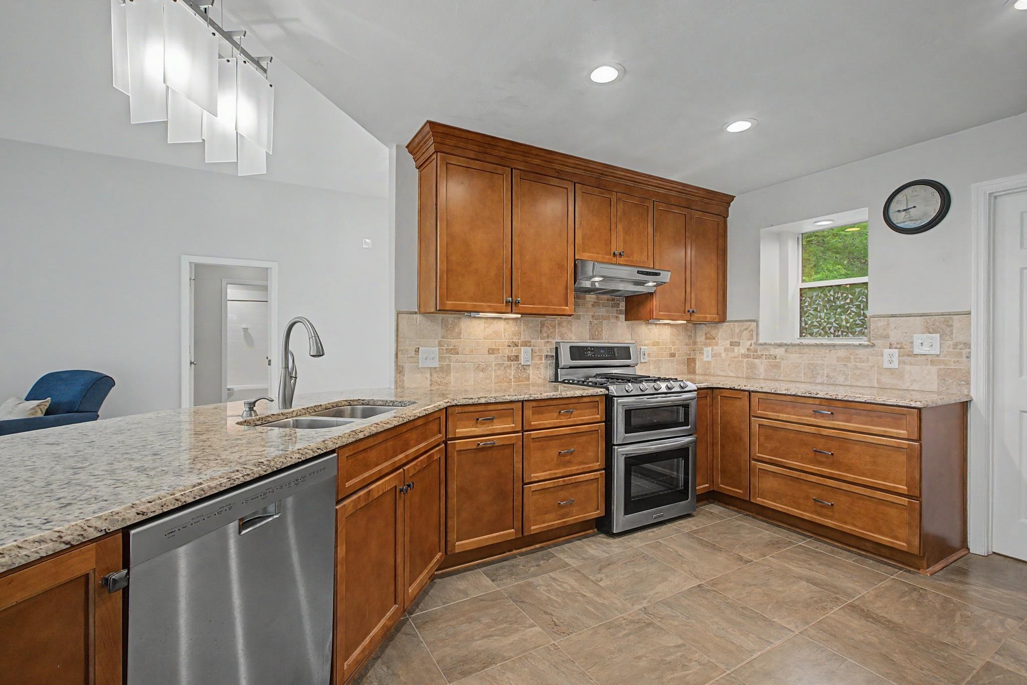 3135 Tallavana Trail