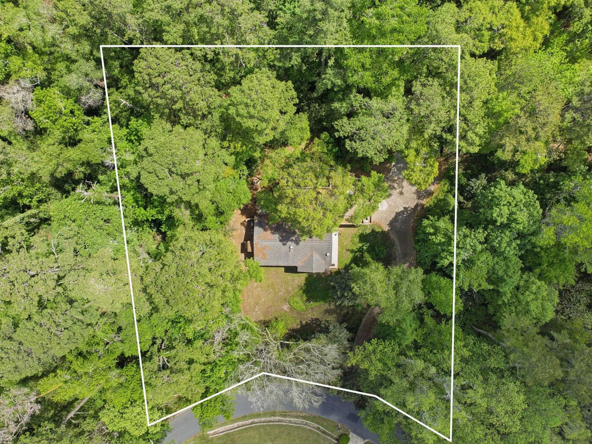 1221 LOWRY Drive