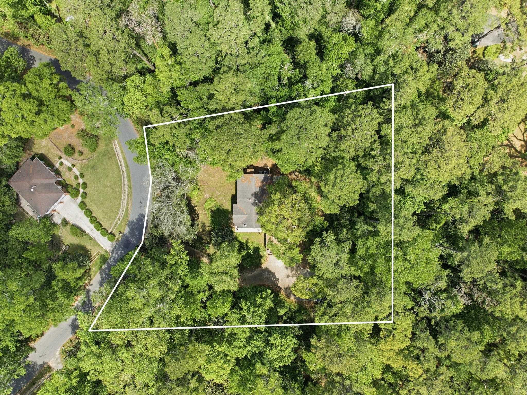 1221 LOWRY Drive