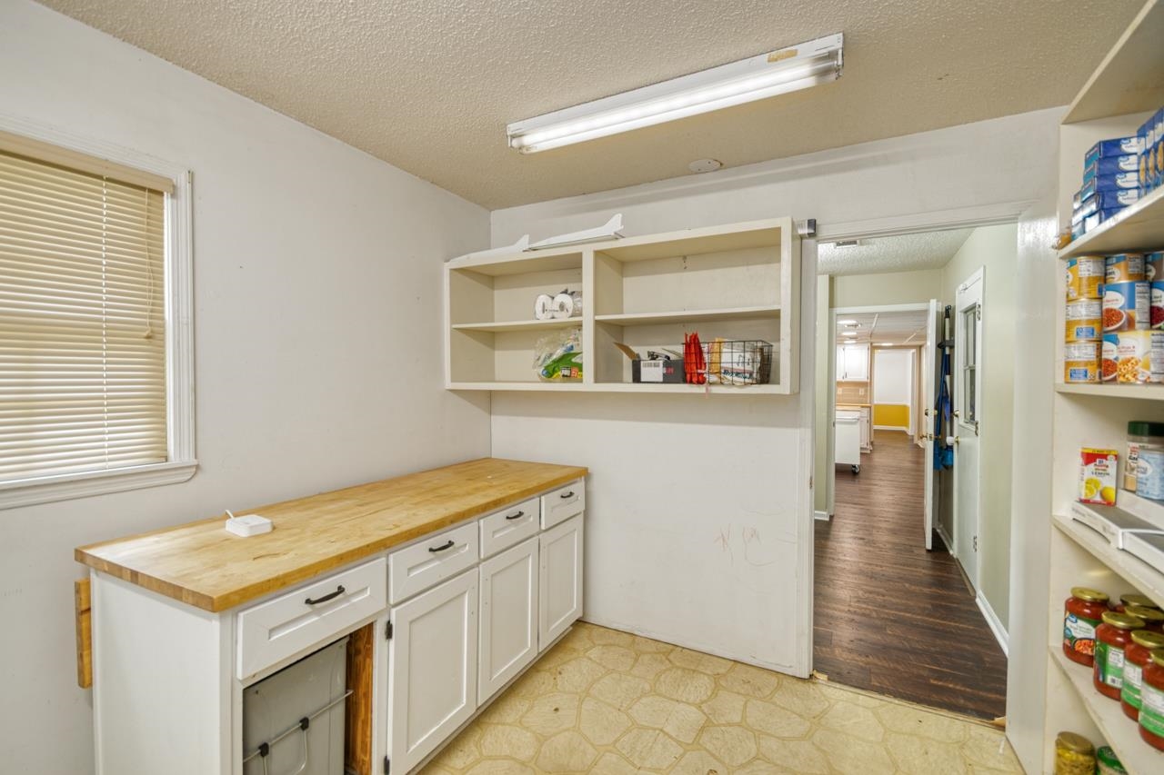 3724 Dorset Way