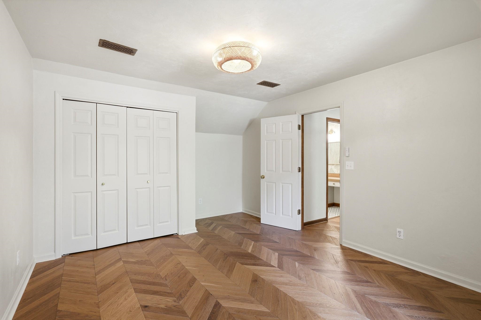 2626 NOBLE Drive